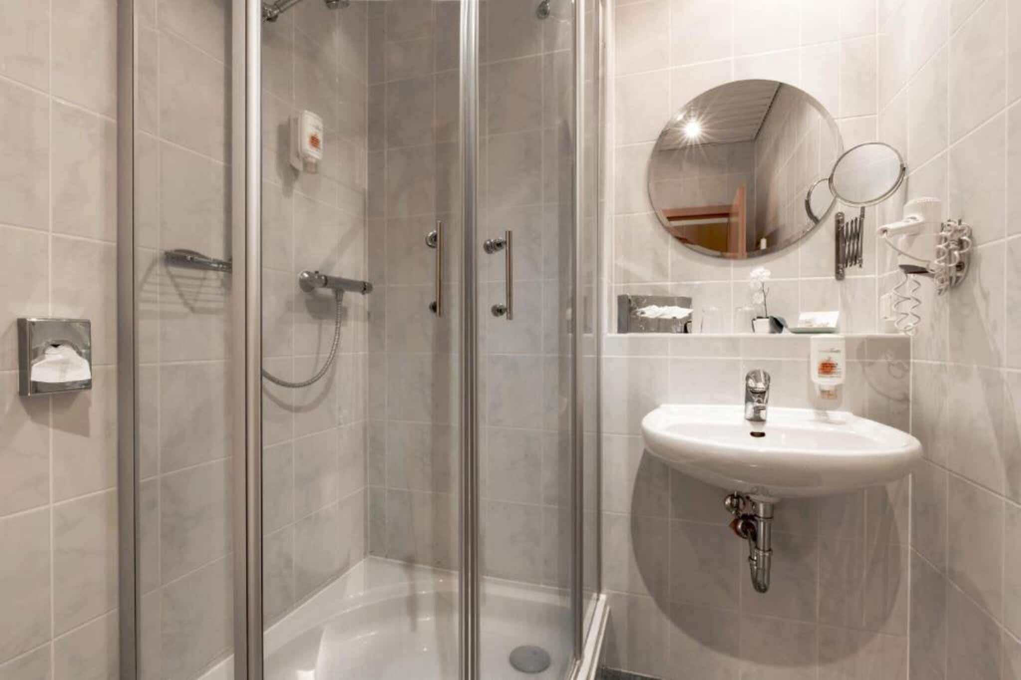 Single Room-Badkamer