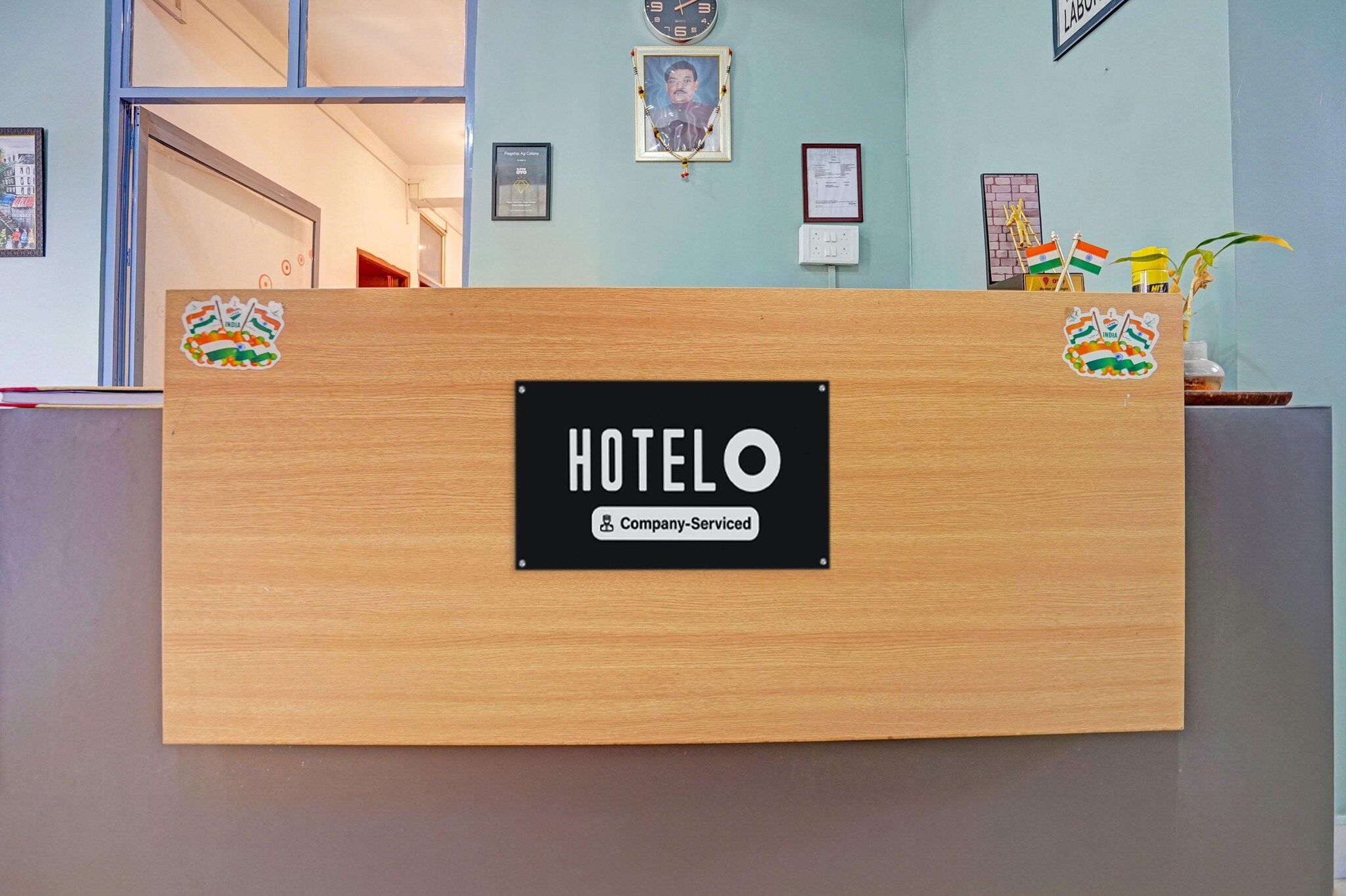 Ground floor: (bedroom(double bed, TV, seating area, air conditioning, Towels incl., telephone), bathroom(bathtub or shower, shower, washbasin, toilet, shampoo, body soap, hot water), balcony, lift)