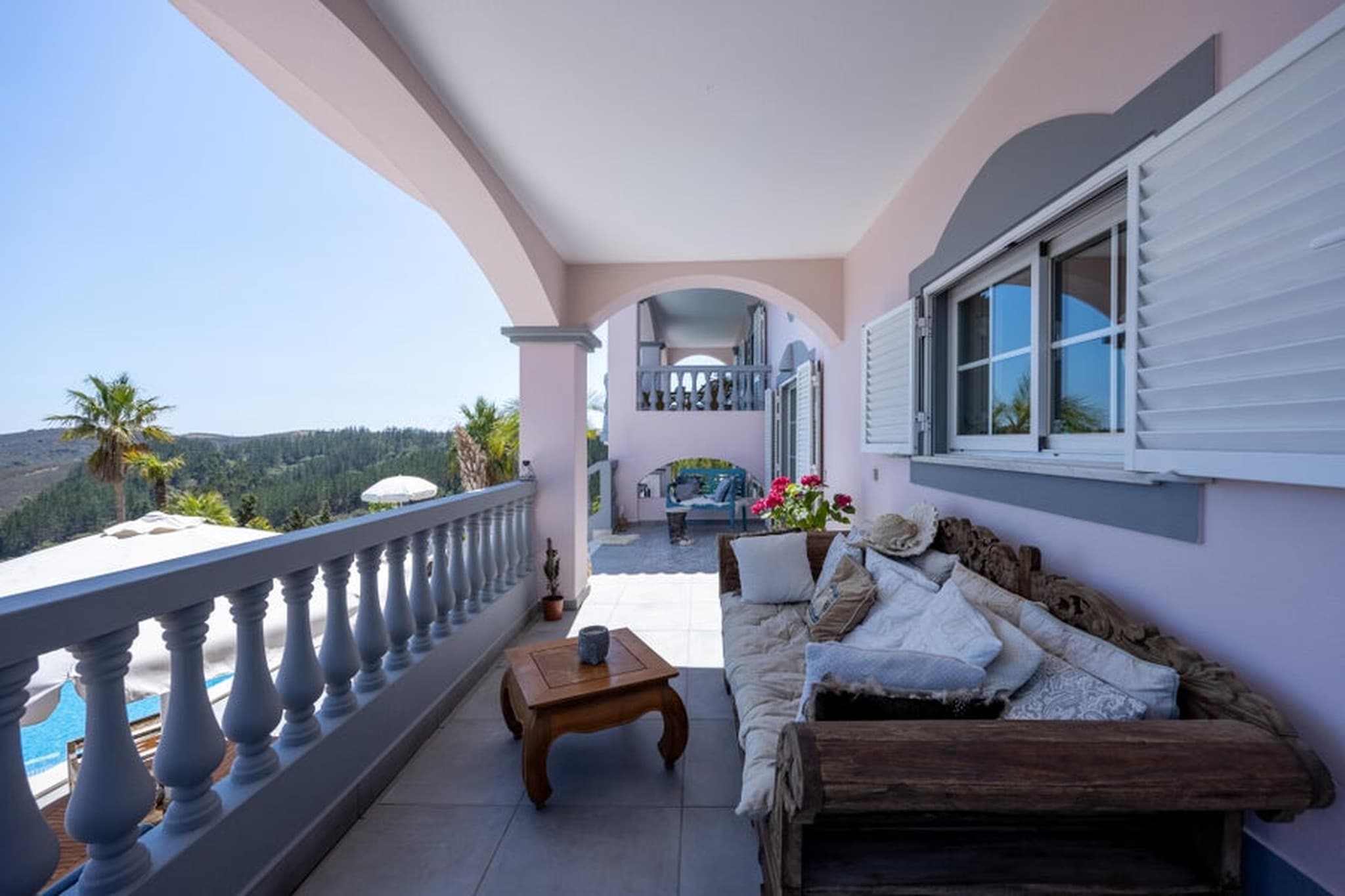 Surga 2-Terrasbalkon