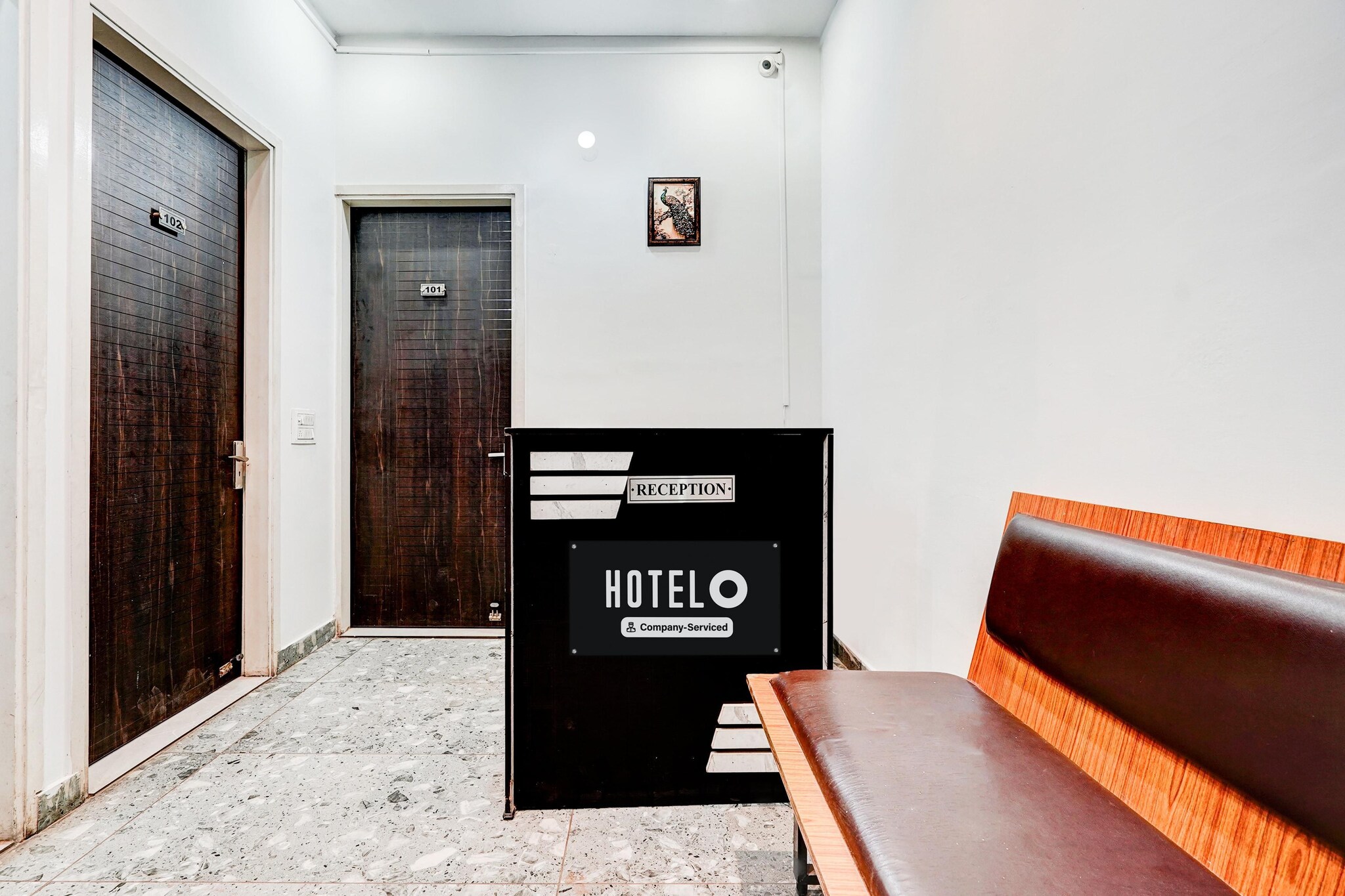 Ground floor: (bedroom(double bed, TV, seating area, air conditioning, telephone), bathroom(bathtub or shower, shower, washbasin, toilet, Towels incl., shampoo, body soap, hot water))