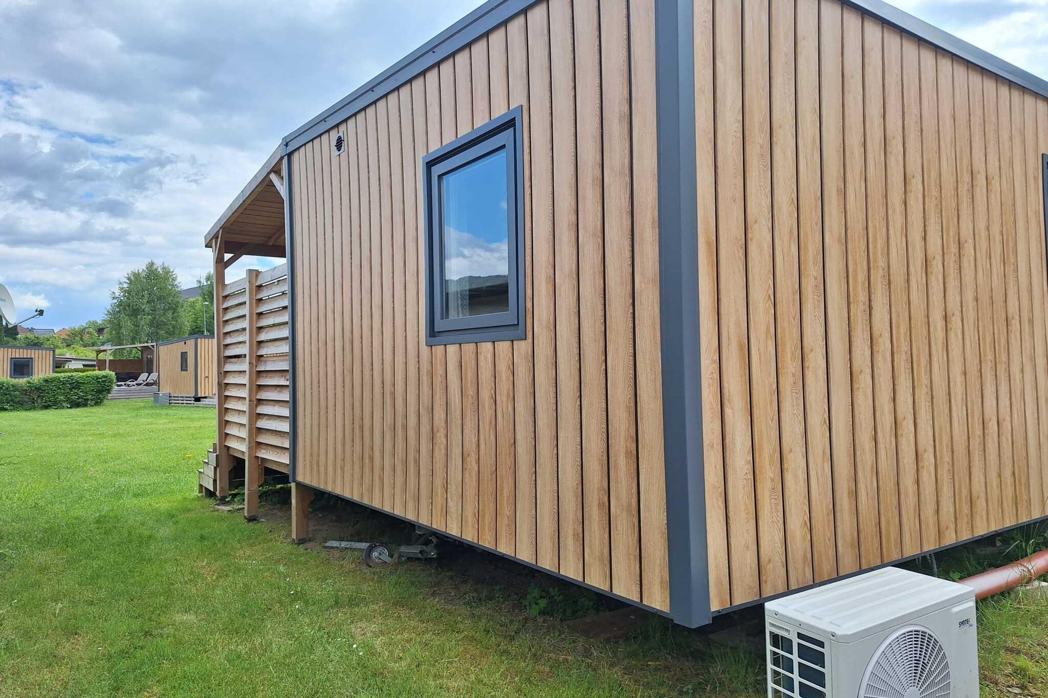 Mobilhome Bali 1-Gardens in summer