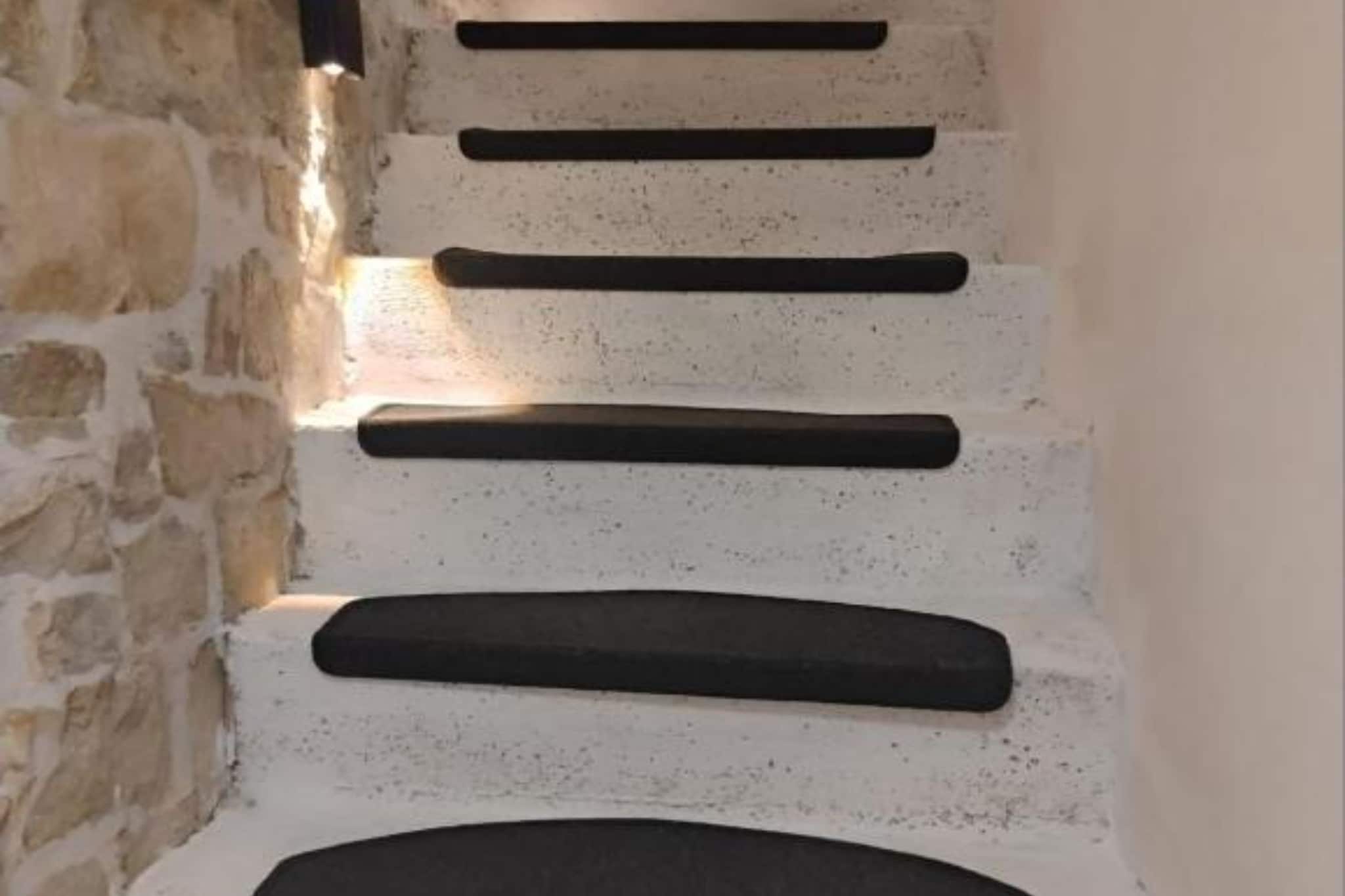 Elegant Apartment Judita - Two Bedroom Apartment - Treppe