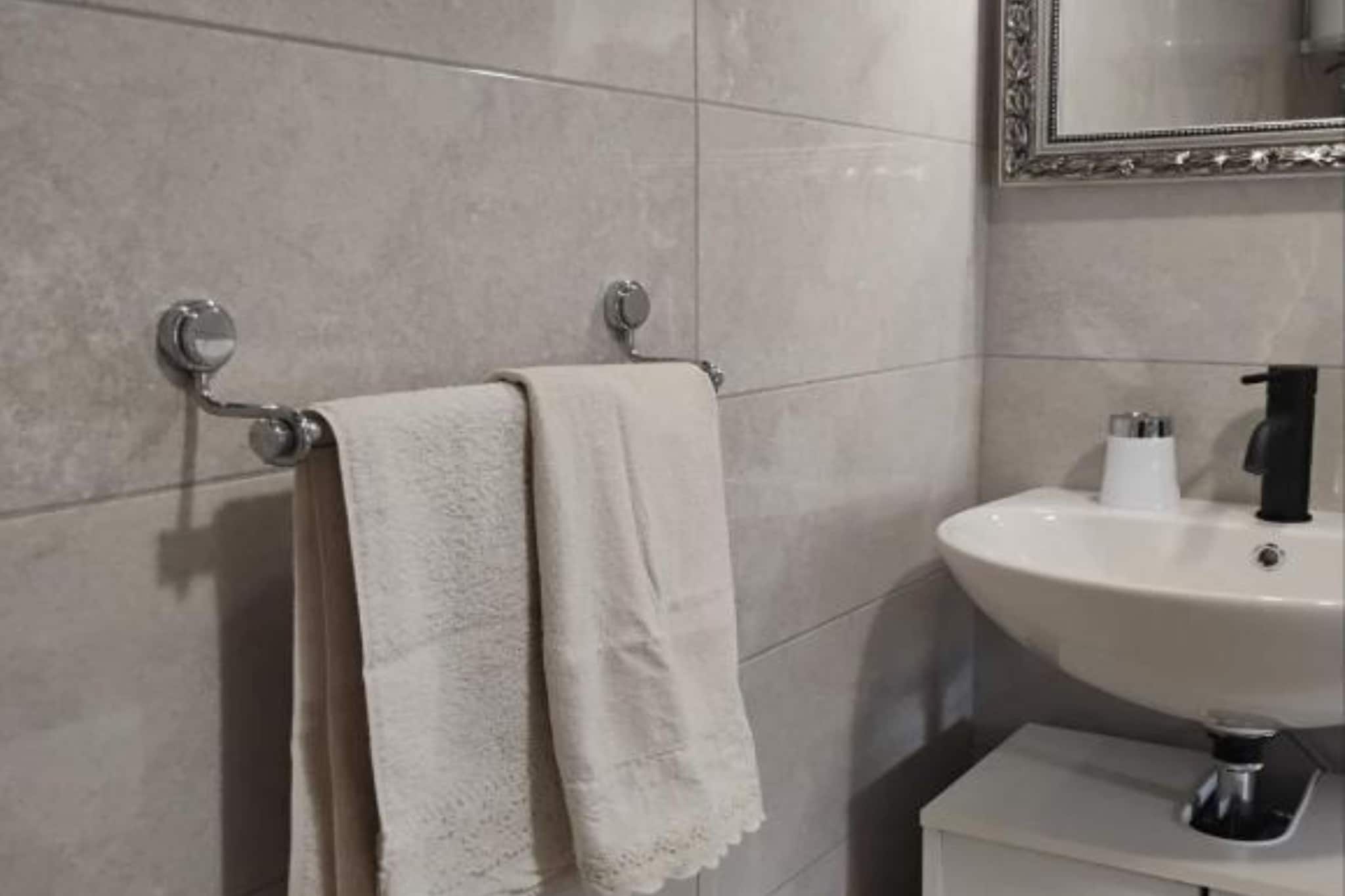 Elegant Apartment Judita - Two Bedroom Apartment - Badezimmer