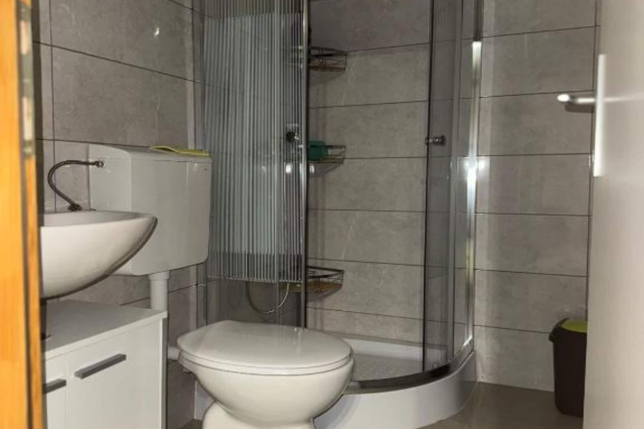 Elegant Apartment Judita - Two Bedroom Apartment - Badezimmer