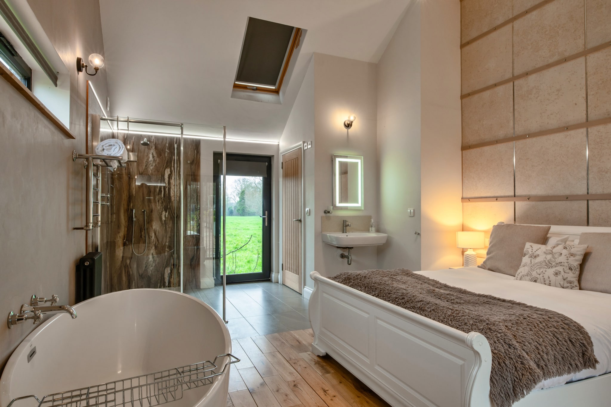 Pig Cottage at Dairy Cottages - Slaapkamer