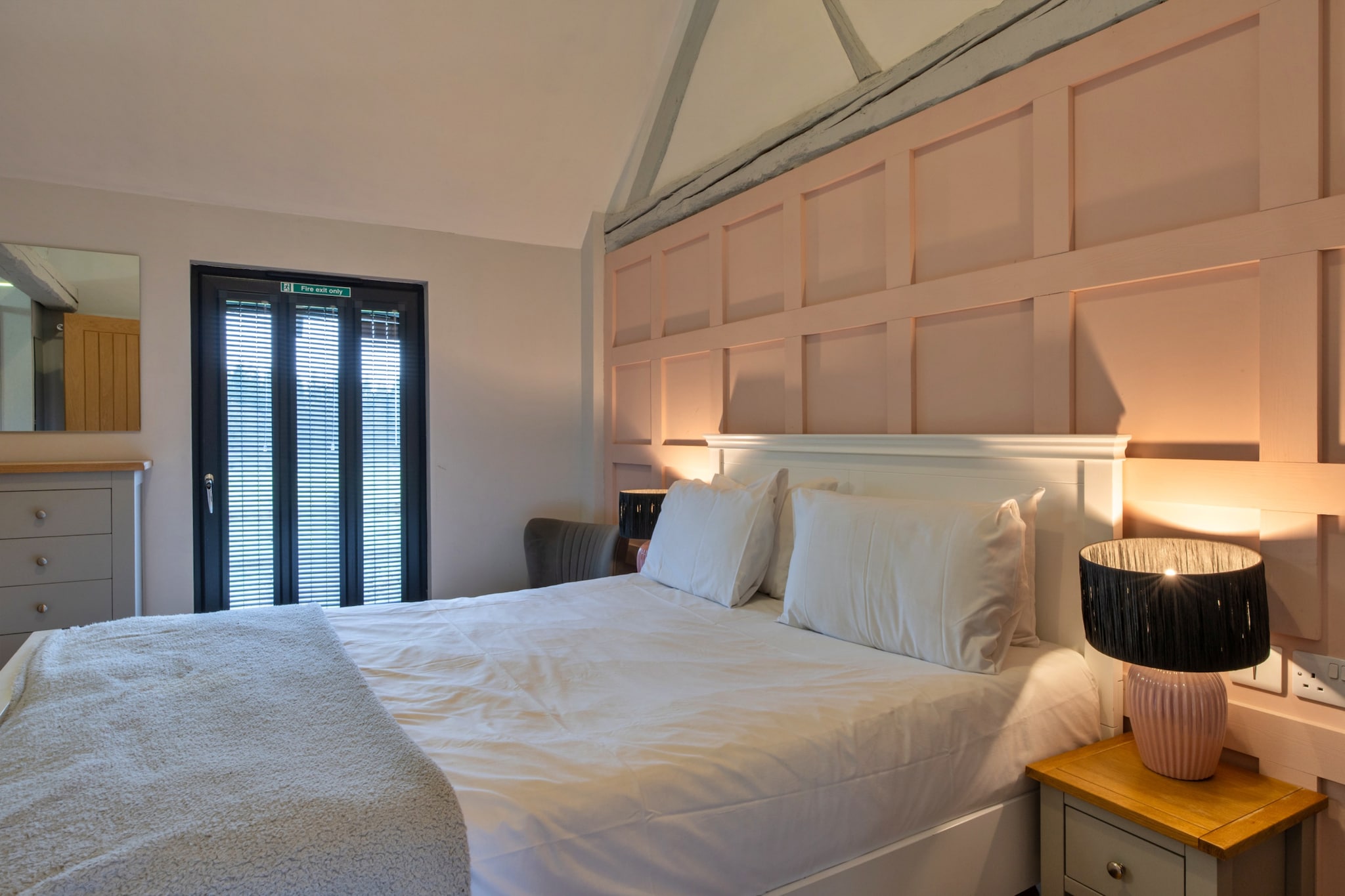 Ploughman's Row No. 1 at Dairy Cottages - Slaapkamer