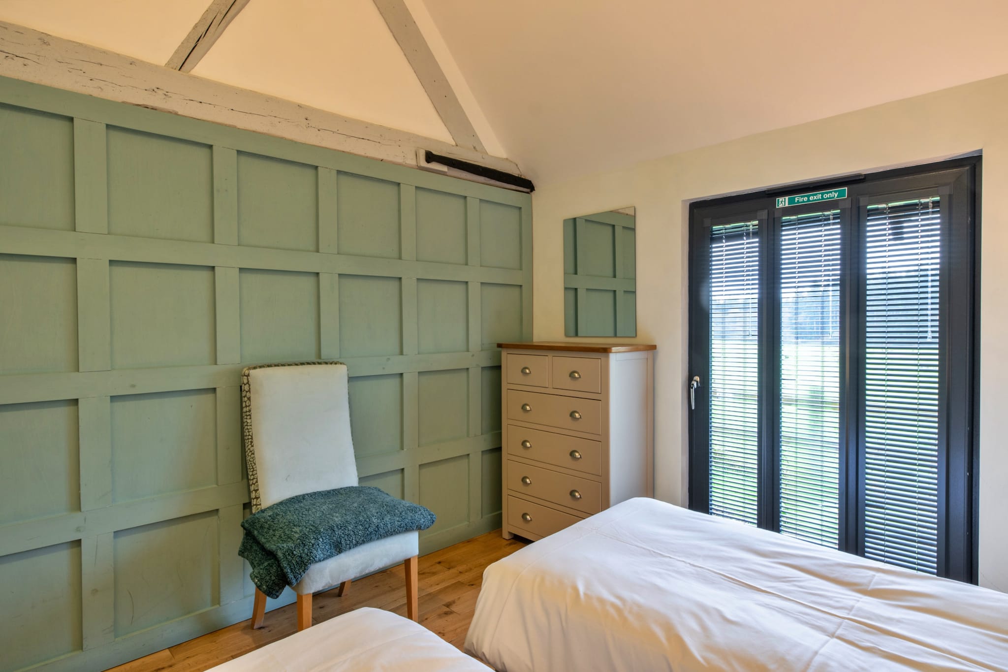 Ploughman's Row No. 1 at Dairy Cottages - Slaapkamer