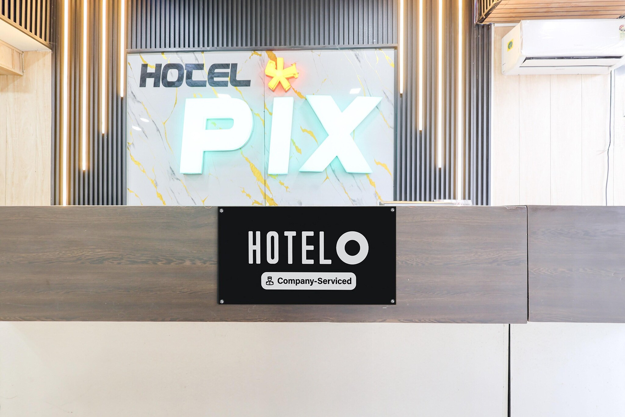 Ground floor: (bedroom(double bed, TV, seating area, balcony, air conditioning, telephone), bathroom(bathtub or shower, shower, washbasin, toilet, Towels incl., shampoo, body soap, hot water))