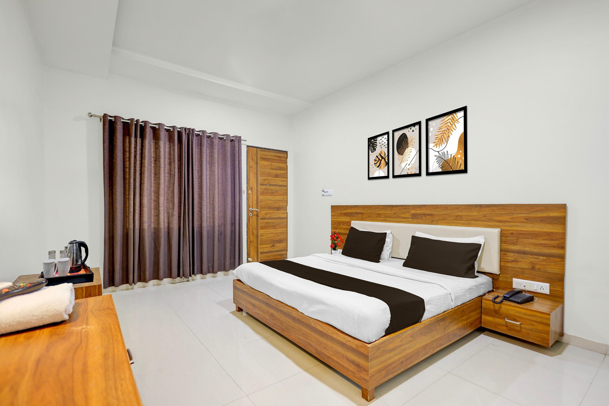 Unmarried couples are warmly welcome at this property.
Guests with local ID proof are warmly welcome.
Complimentary early check-in – Subject to availability.