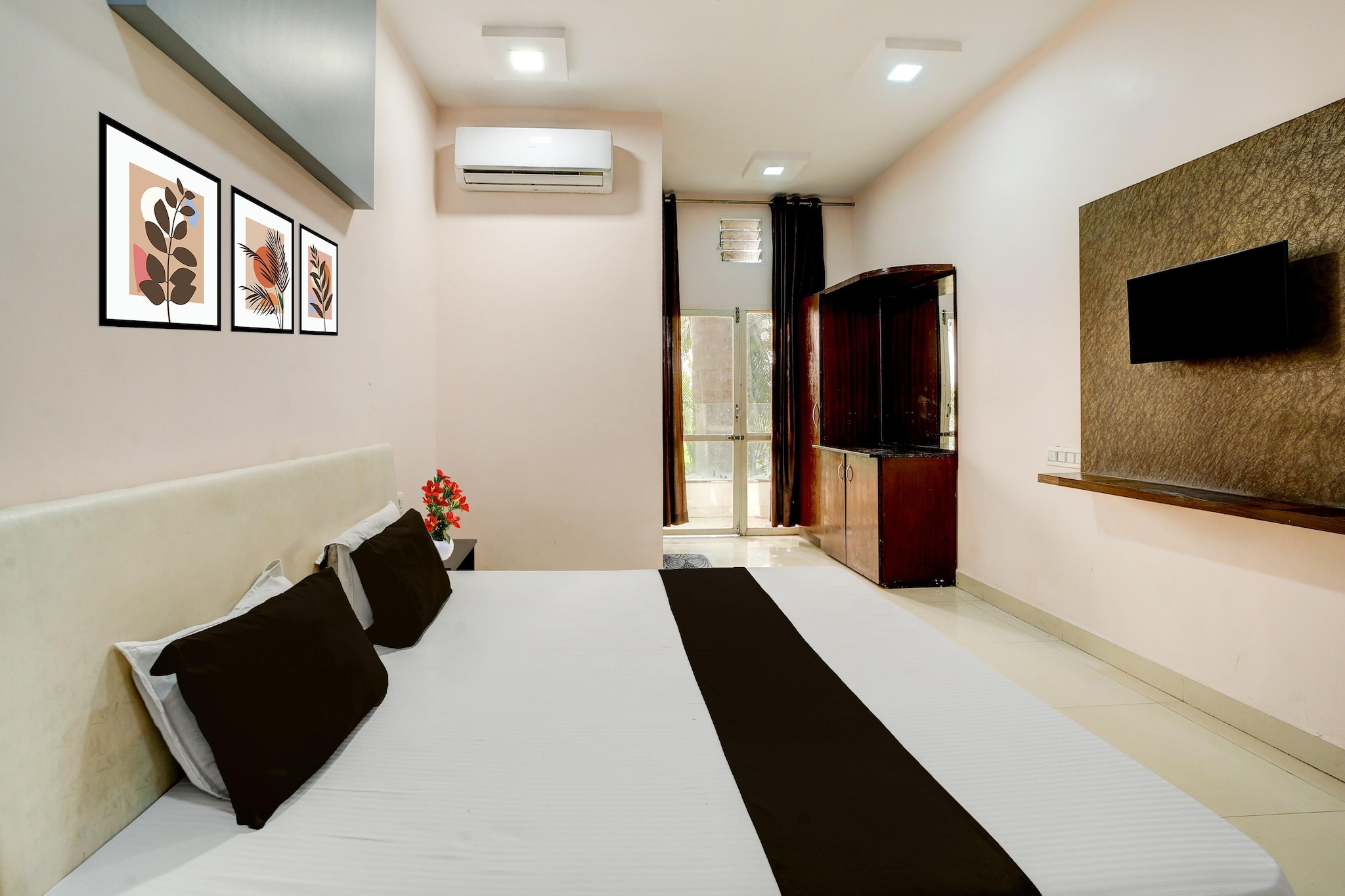 Enjoy a comfortable and hassle-free experience at our thoughtfully designed property. Each room is equipped with modern amenities, cozy bedding, and elegant decor to make you feel right at home. Located conveniently with easy access to public transport and major attractions, it's perfect for both business and leisure travelers. Cleanliness and guest comfort are our top priorities, and our team is available 24/7 to assist you throughout your stay.
 
Unmarried couples are warmly welcome at this property.
Guests with local ID proof are warmly welcome.
Foreign guests are welcome and allowed to stay at this property without any restrictions
Early Check-In Policy: A full day’s room rate will be charged for check-ins before 6:00 AM. Complimentary early check-in is available between 6:00 AM and 10:00 AM, subject to room availability.
 
Check-in is only available to guests aged 18 and above. Please provide a government-issued ID to confirm your age.