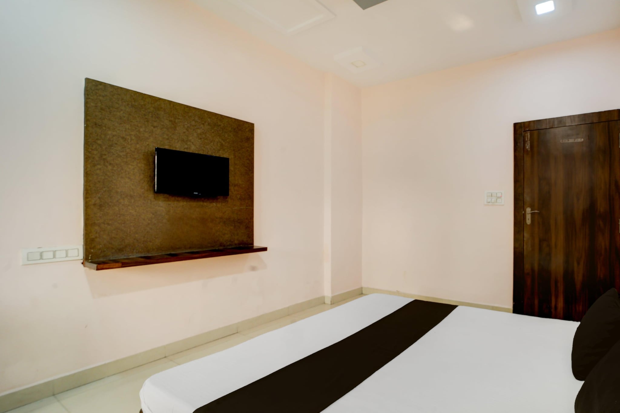 Hotel O Ujjain Engineering College