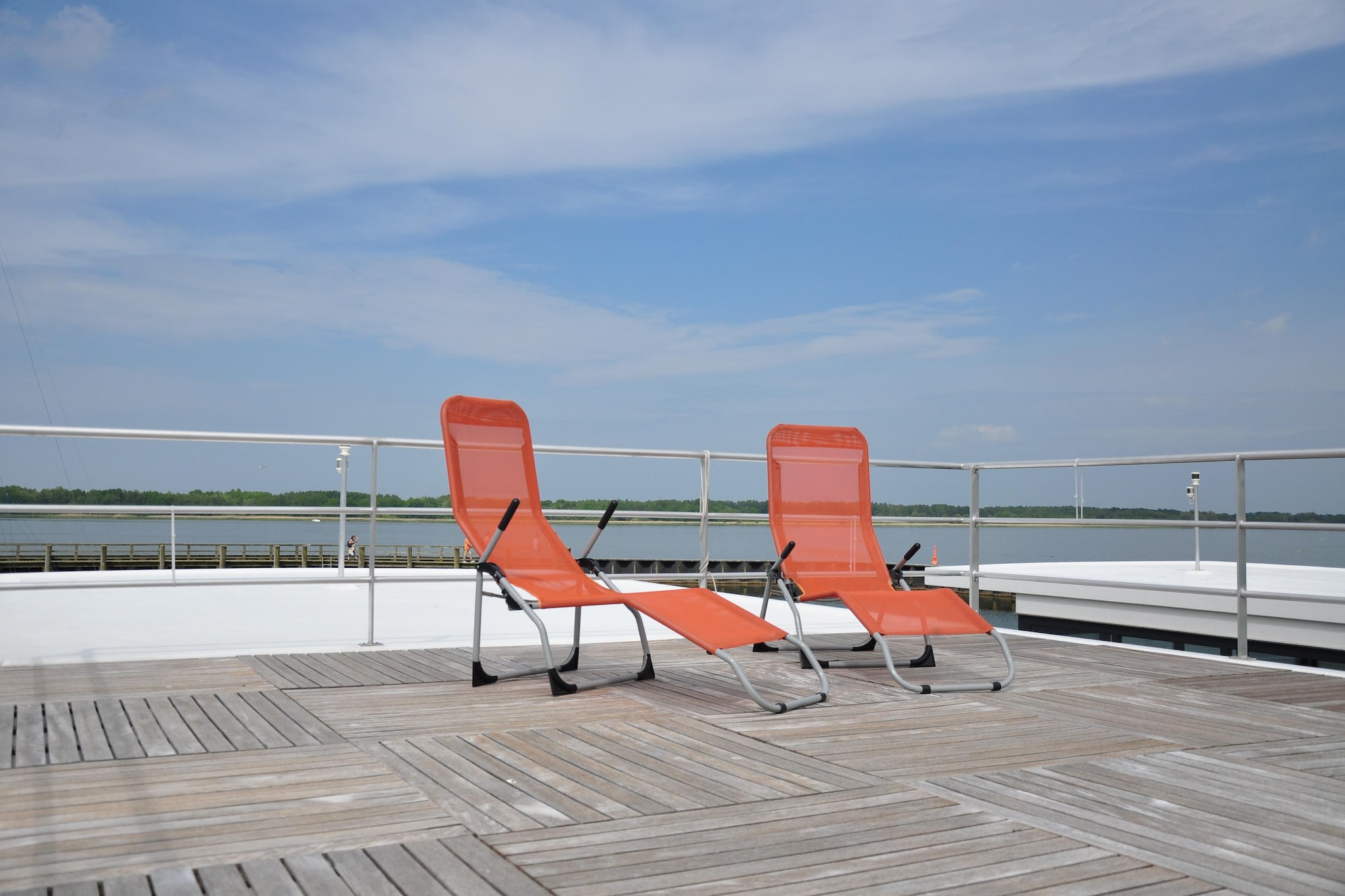 Floating House Charlotte-Terrasbalkon