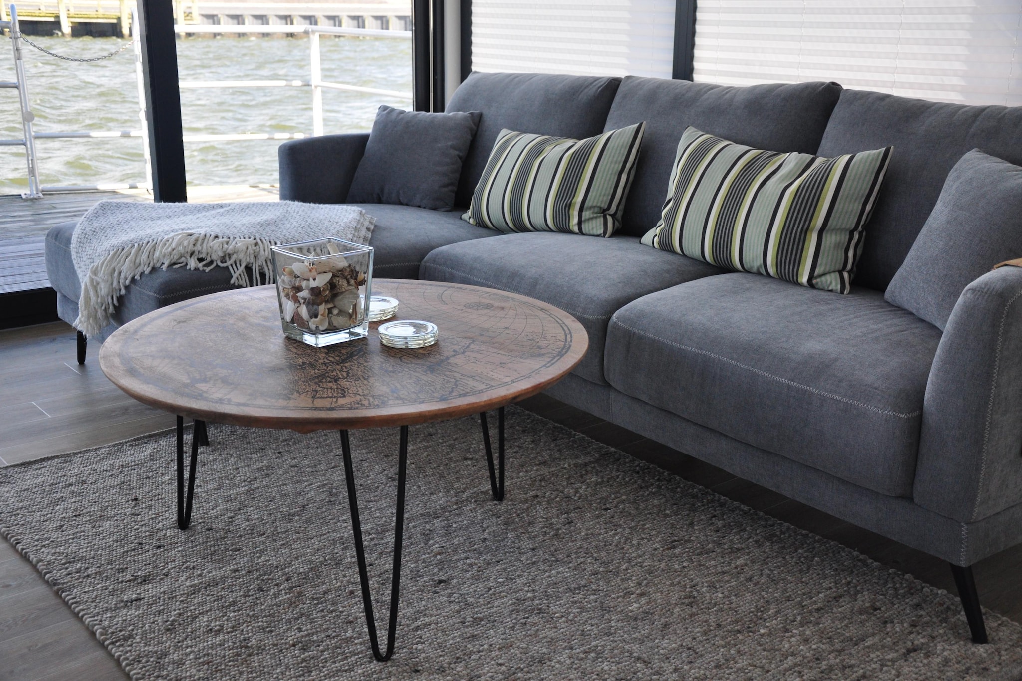 Floating House Charlotte-Woonkamer