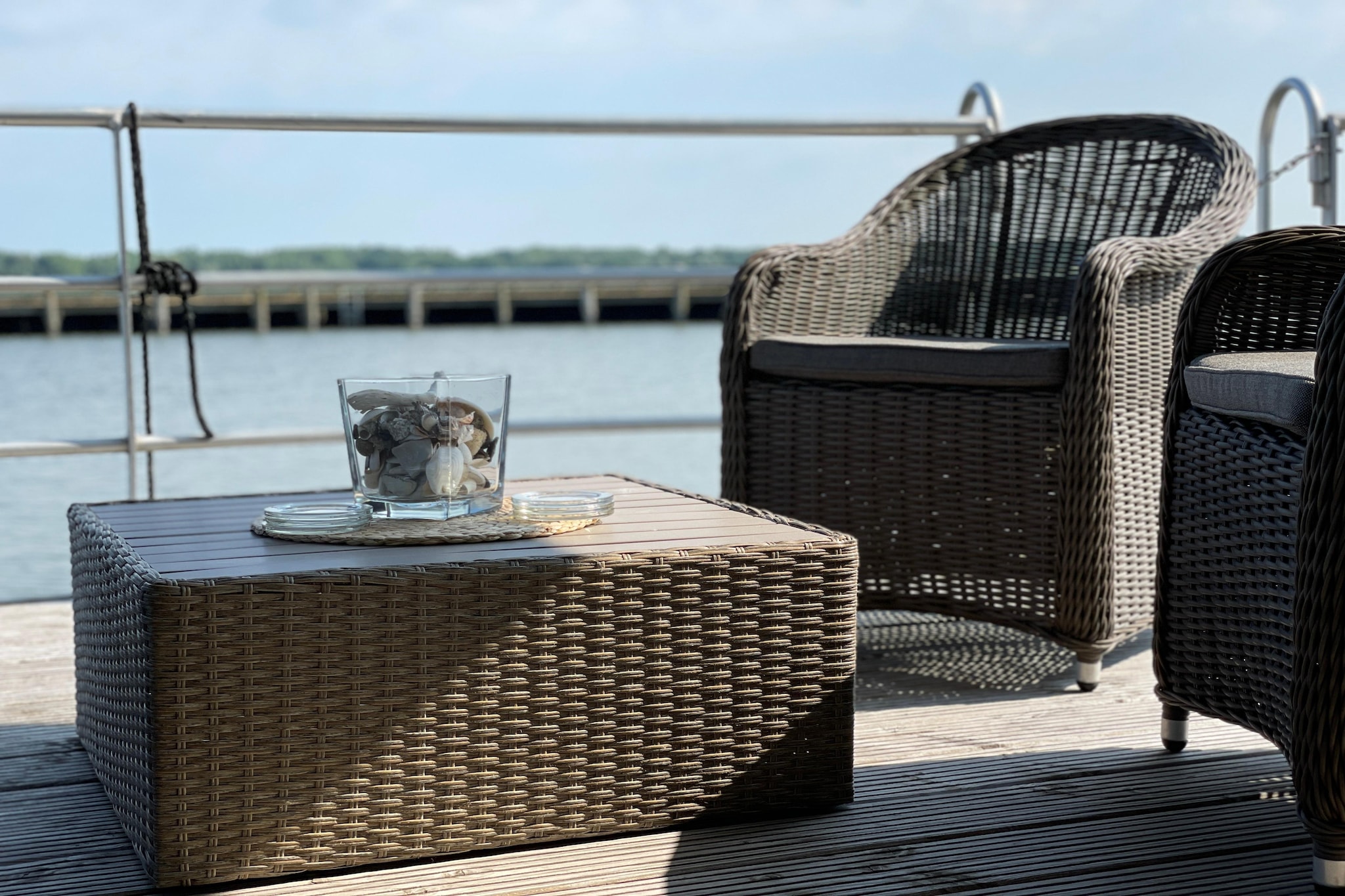 Floating House Charlotte-Terras