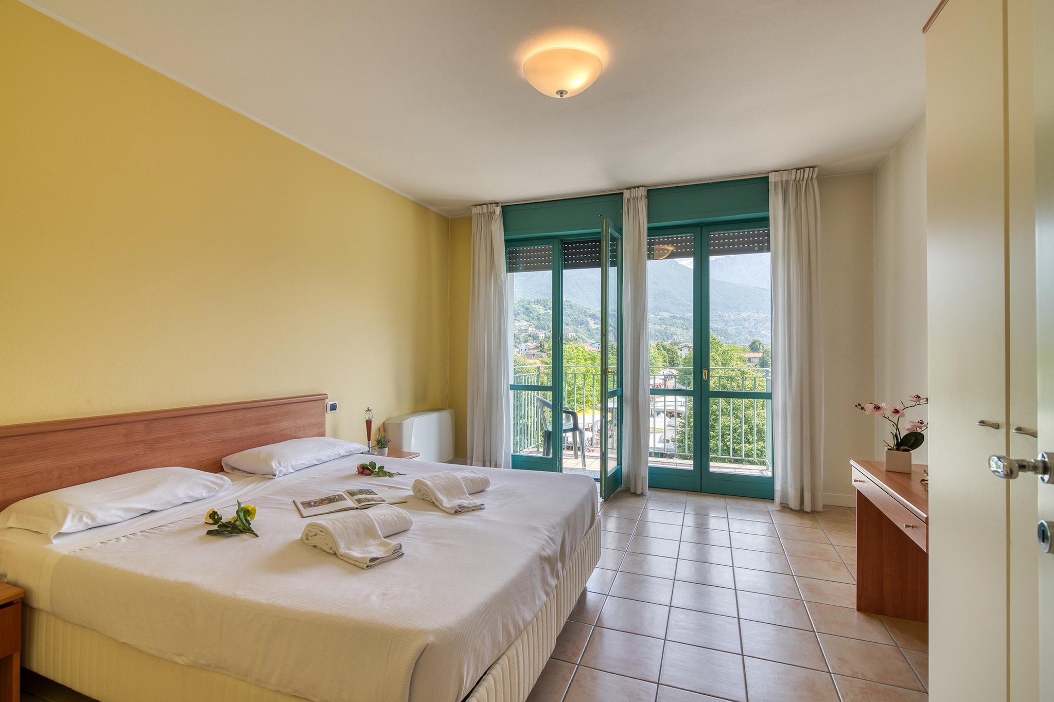 RESIDENCE PORTO LETIZIA - PALACE-1ROOM APT 4 PAX MOUNTAIN VIEW PLUS 8203 - P1MP4-Slaapkamer