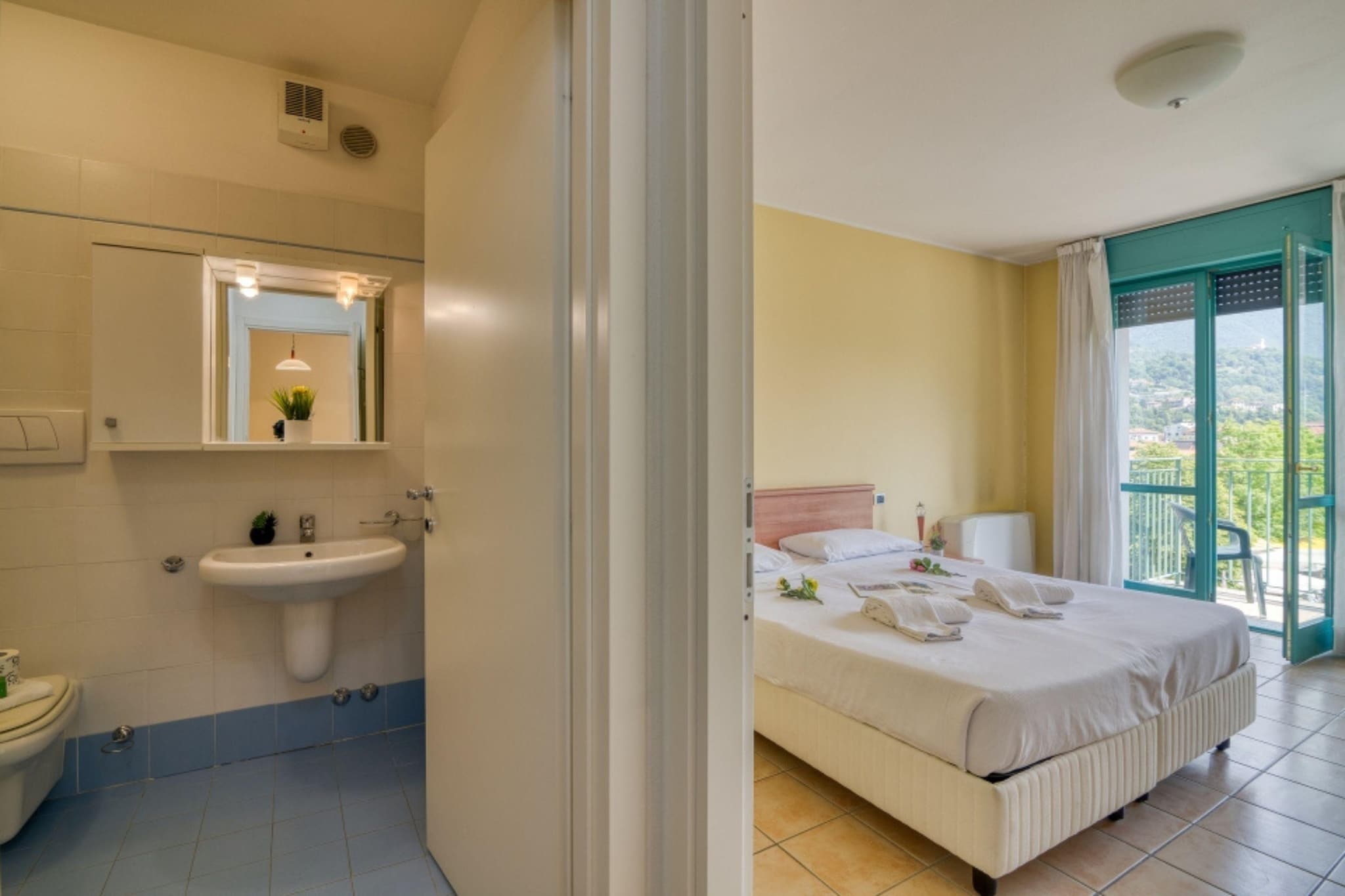 RESIDENCE PORTO LETIZIA - PALACE-1ROOM APT 4 PAX MOUNTAIN VIEW PLUS 8203 - P1MP4-Slaapkamer