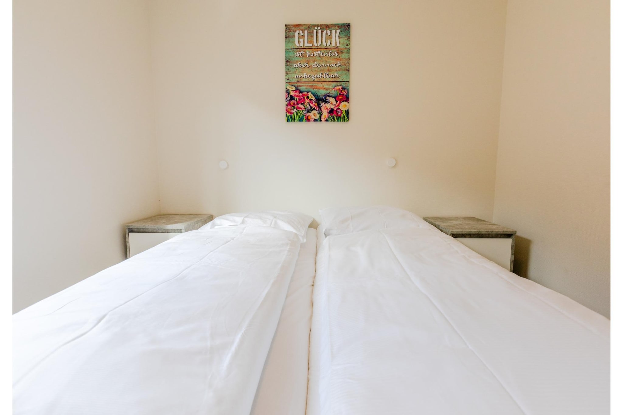 Bungalow Typ Z Campingpark Eifel-Slaapkamer