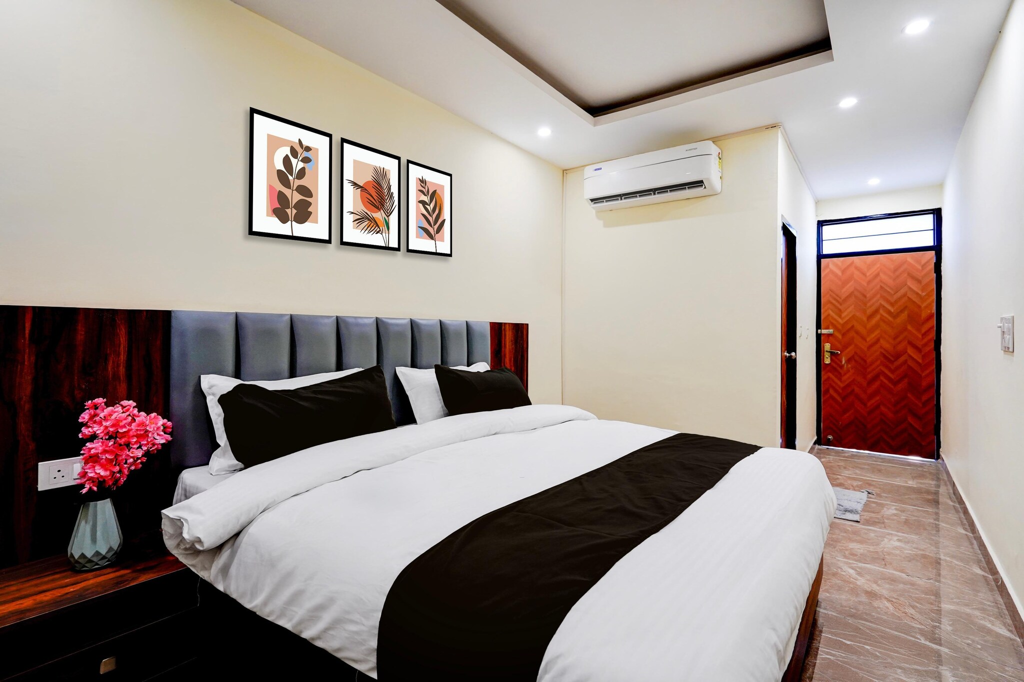 Enjoy a comfortable and hassle-free experience at our thoughtfully designed property. Each room is equipped with modern amenities, cozy bedding, and elegant decor to make you feel right at home. Located conveniently with easy access to public transport and major attractions, it's perfect for both business and leisure travelers. Cleanliness and guest comfort are our top priorities, and our team is available 24/7 to assist you throughout your stay.
 
Unmarried couples are warmly welcome at this property.
Guests with local ID proof are warmly welcome.
Foreign guests are welcome and allowed to stay at this property without any restrictions
Early Check-In Policy: A full day’s room rate will be charged for check-ins before 6:00 AM. Complimentary early check-in is available between 6:00 AM and 10:00 AM, subject to room availability.
 
Check-in is only available to guests aged 18 and above. Please provide a government-issued ID to confirm your age.