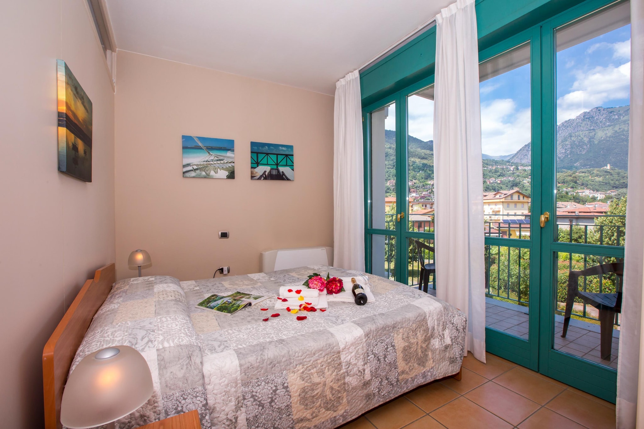 RESIDENCE PORTO LETIZIA - PALACE-1ROOM APT 4 PAX MOUNTAIN VIEW DELUXE8204 - P1MD4-Slaapkamer