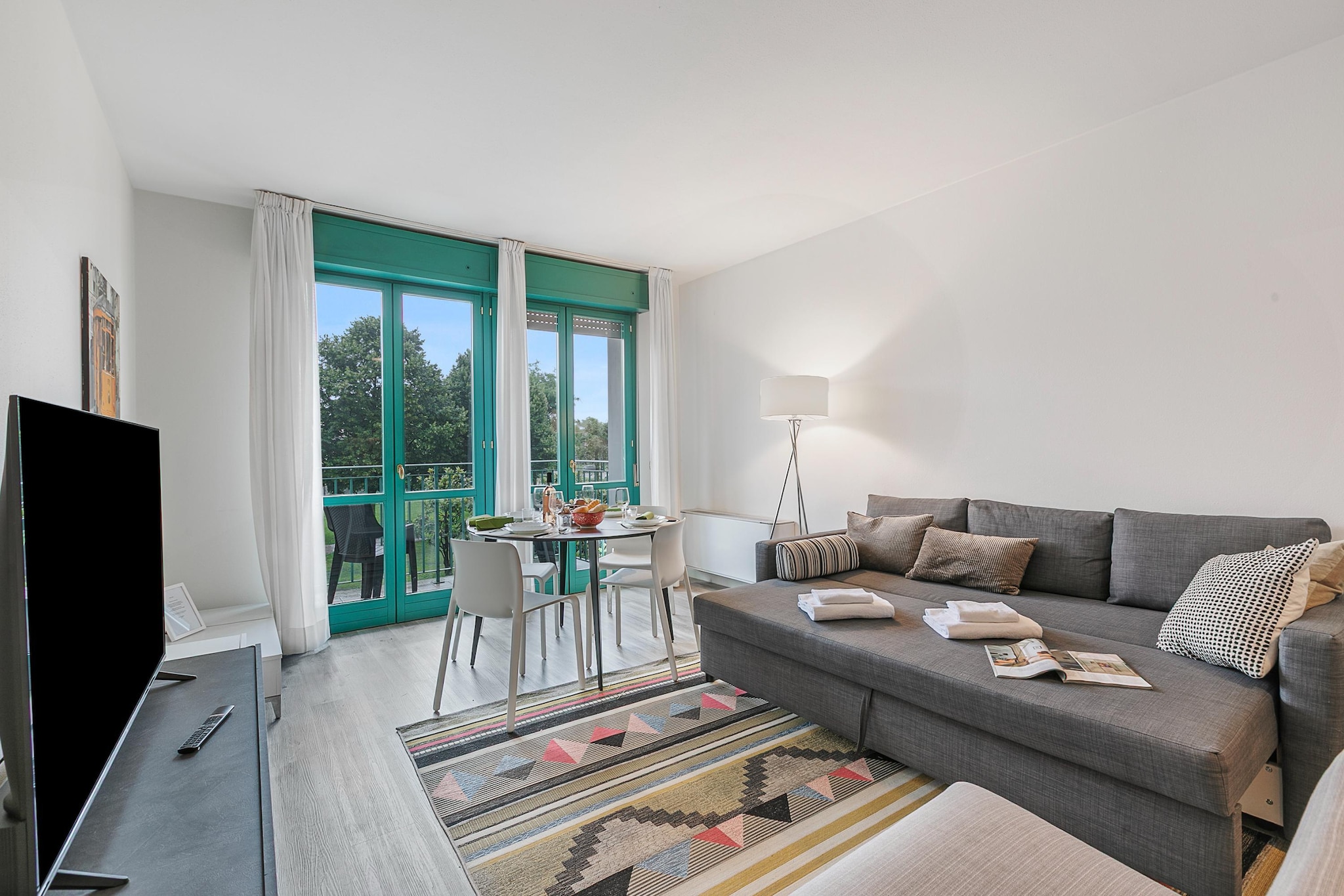 RESIDENCE PORTO LETIZIA - PALACE-1ROOM APT 4 PAX MOUNTAIN VIEW DELUXE8204 - P1MD4-Woonkamer