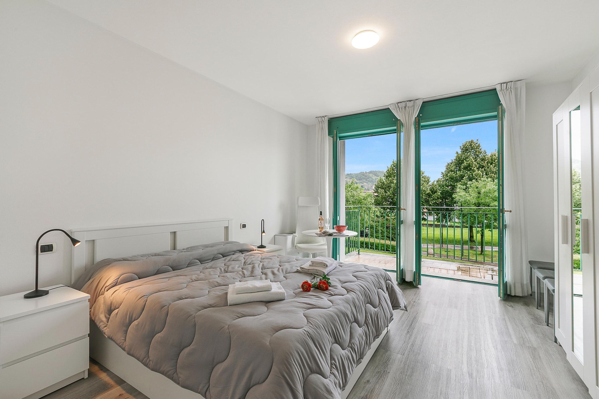 RESIDENCE PORTO LETIZIA - PALACE-1ROOM APT 4 PAX MOUNTAIN VIEW DELUXE8204 - P1MD4-Slaapkamer