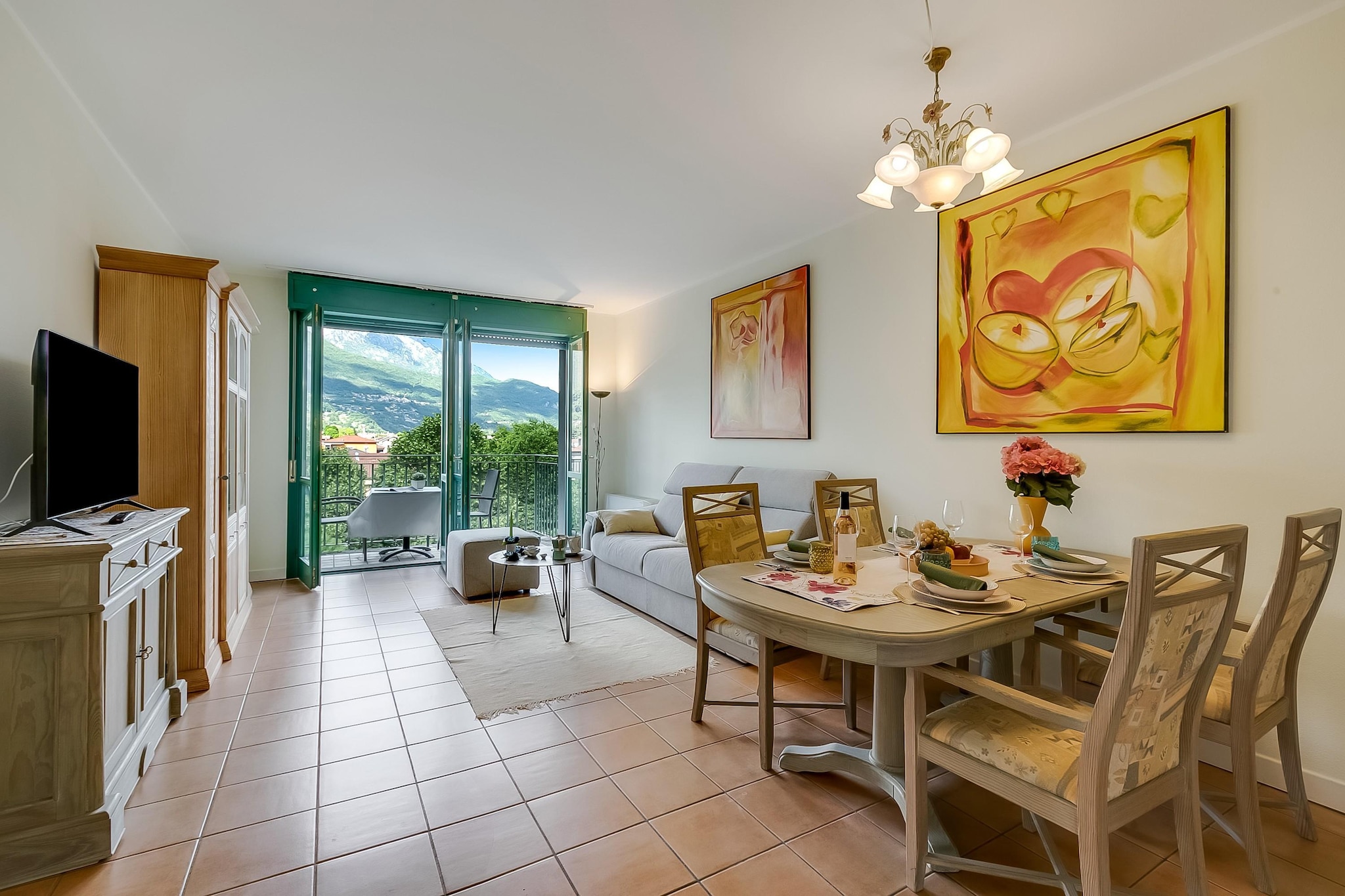 RESIDENCE PORTO LETIZIA - PALACE-1ROOM APT 4 PAX MOUNTAIN VIEW DELUXE8204 - P1MD4-Eetkamer