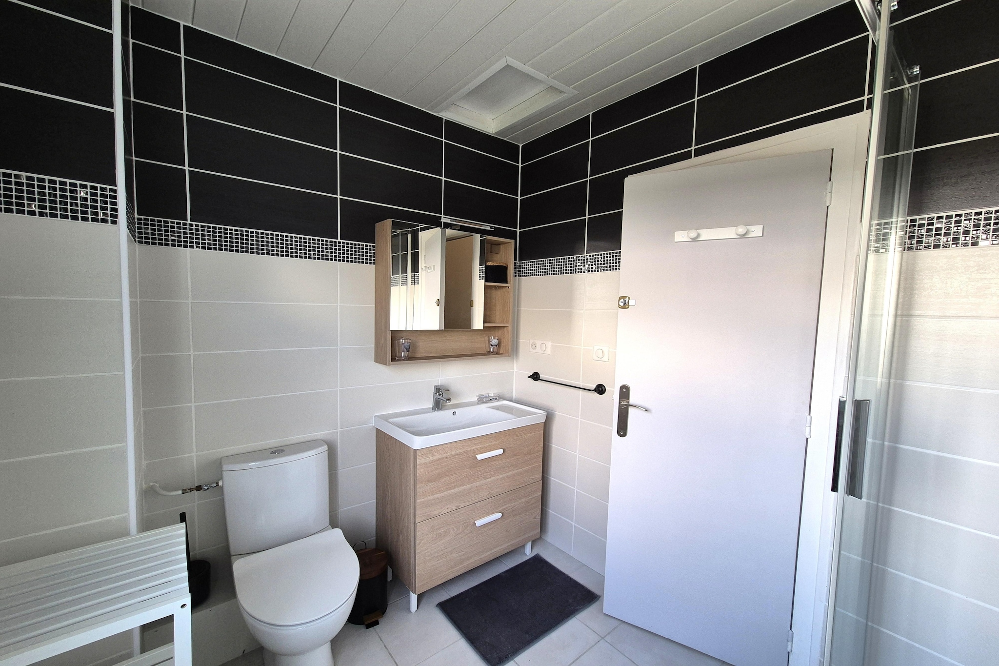 Gîte "Yvonne" à Plurien-Badkamer