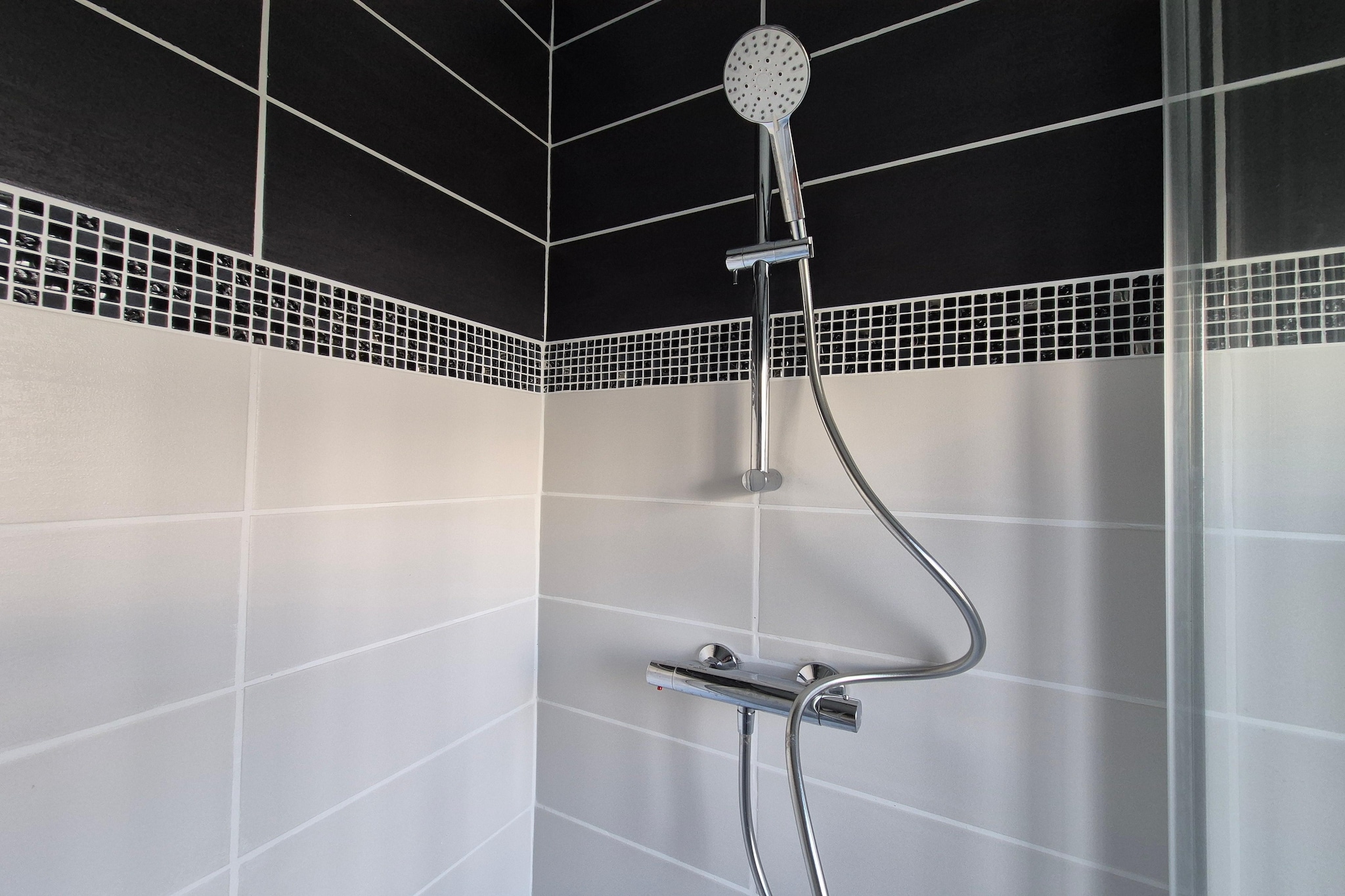 Gîte "Yvonne" à Plurien-Badkamer