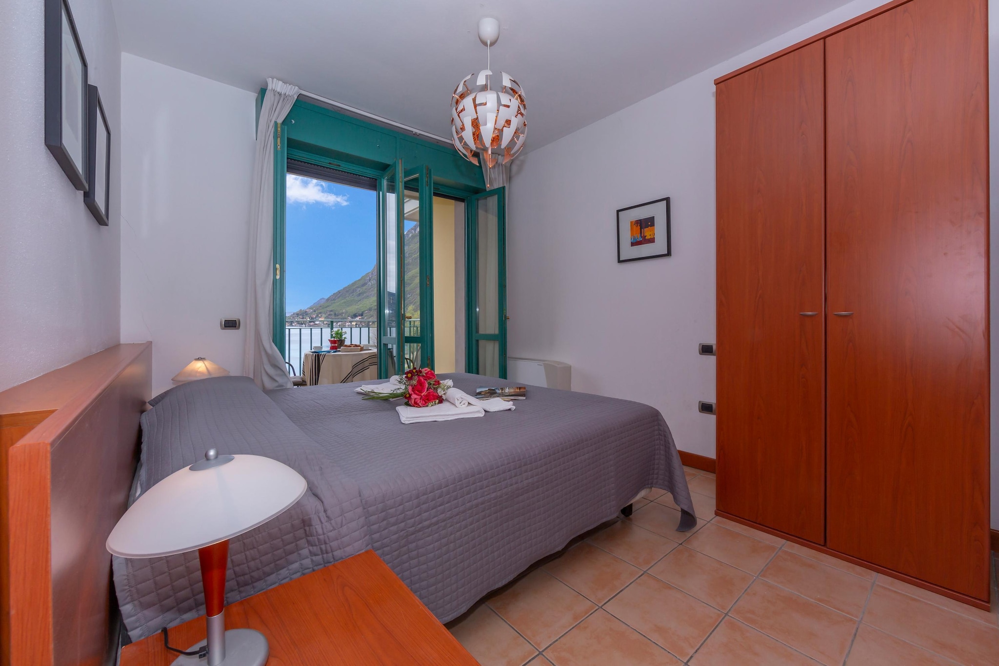 RESIDENCE PORTO LETIZIA - PALACE-1ROOM APT 4 PAX LAKE VIEW PLUS 8205 - P1LP4-Slaapkamer