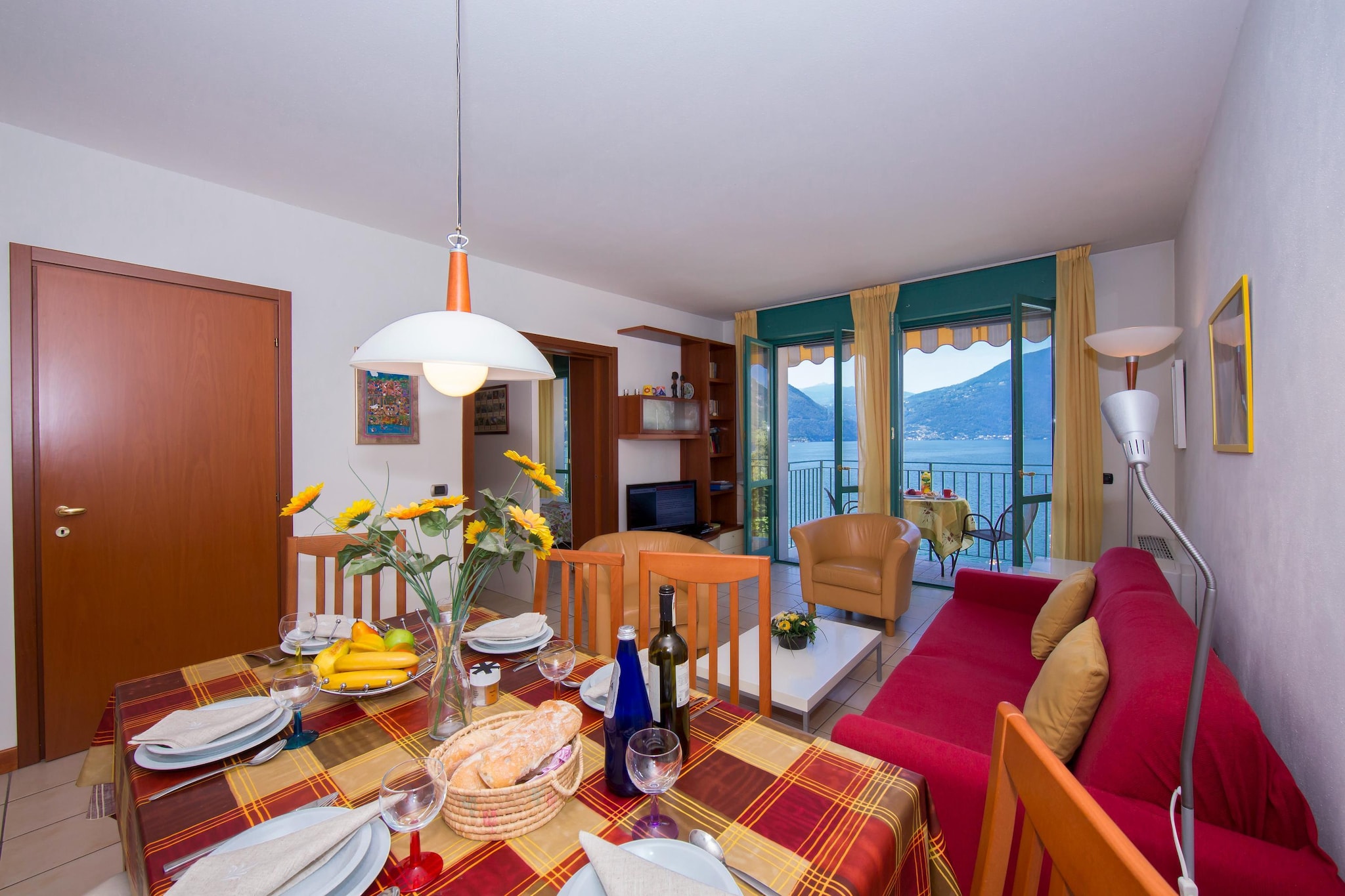 RESIDENCE PORTO LETIZIA - PALACE-1ROOM APT 4 PAX LAKE VIEW PLUS 8205 - P1LP4-Eetkamer