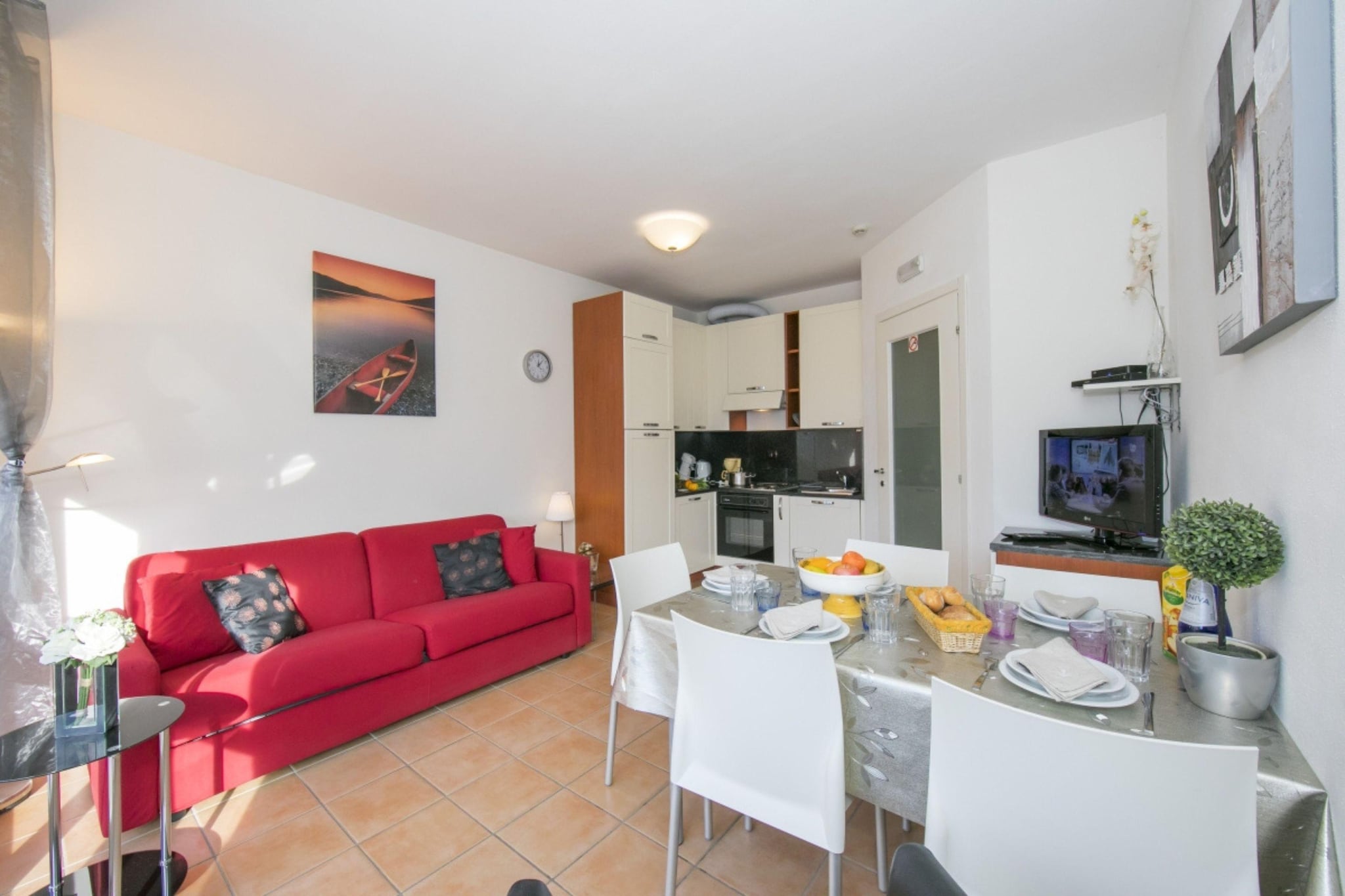 RESIDENCE PORTO LETIZIA - PALACE-1ROOM APT 4 PAX LAKE VIEW PLUS 8205 - P1LP4-Woonkamer