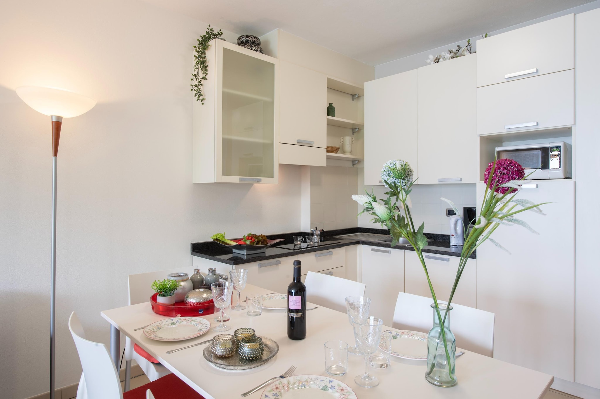 RESIDENCE PORTO LETIZIA - PALACE-1ROOM APT 4 PAX LAKE VIEW DELUXE 8206 - P1LD4-Eetkamer