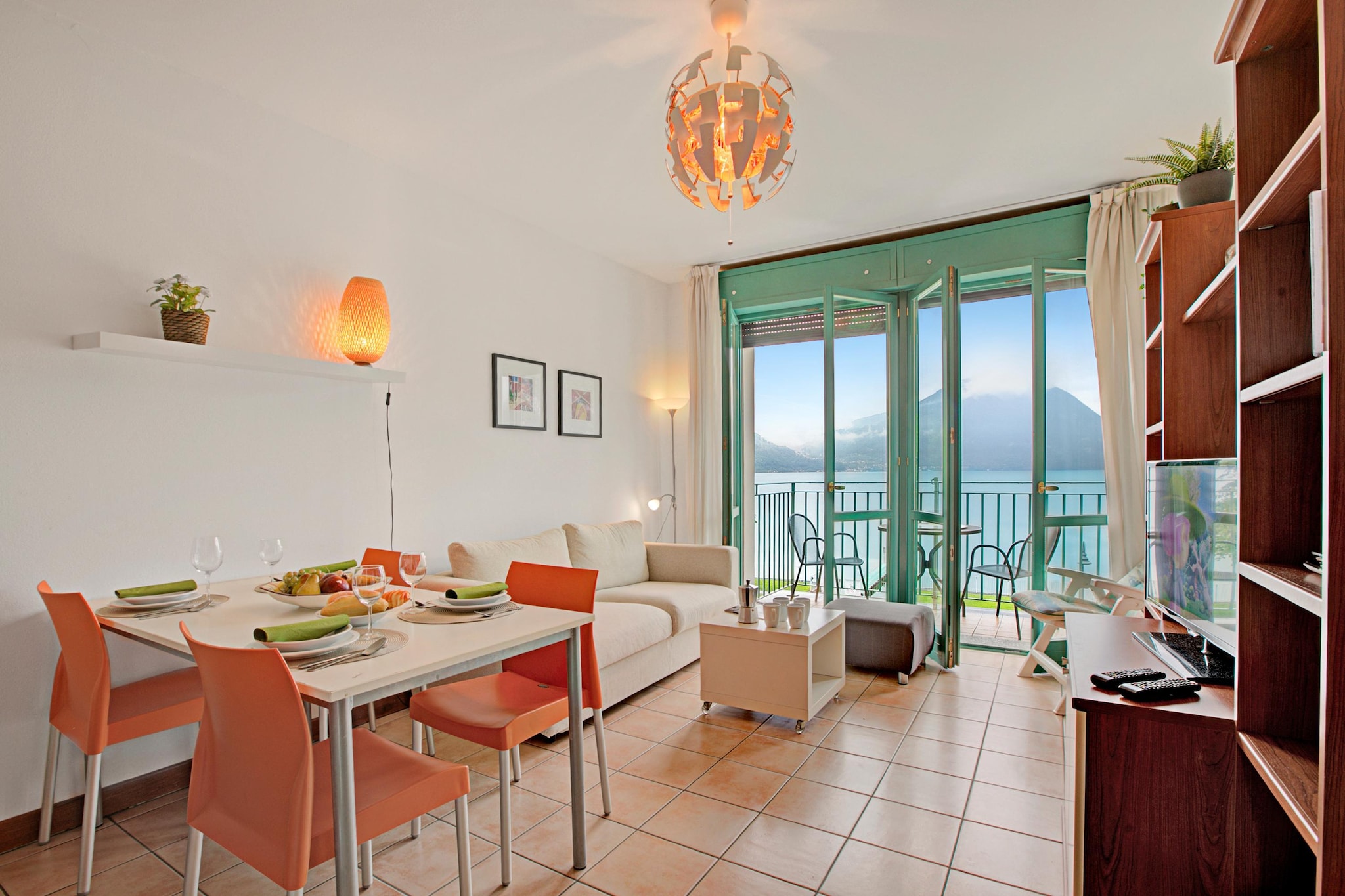 RESIDENCE PORTO LETIZIA - PALACE-2ROOM APT 6 PAX LAKE VIEW 8209 - P2LP6-Eetkamer