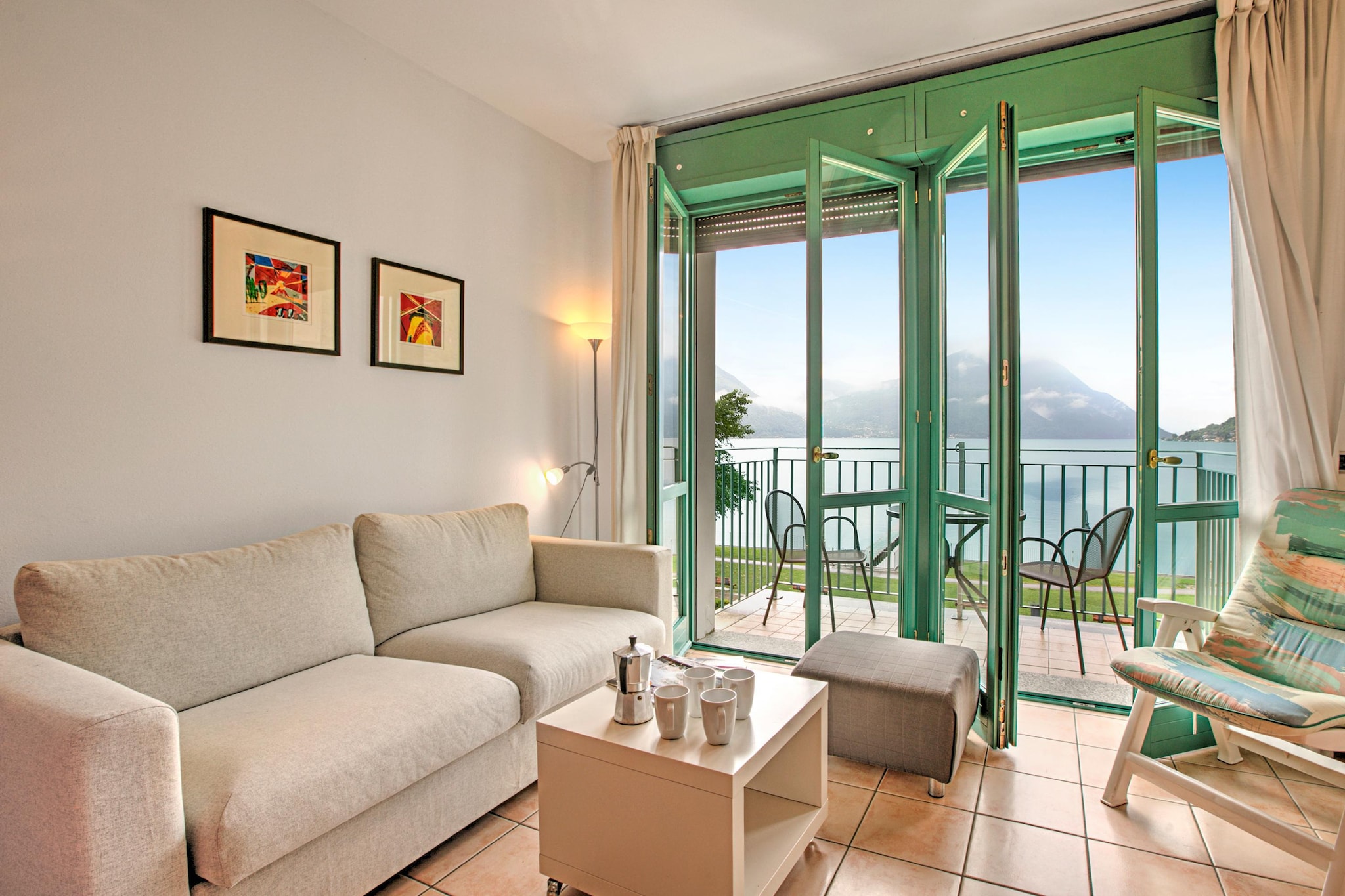 RESIDENCE PORTO LETIZIA - PALACE-2ROOM APT 6 PAX LAKE VIEW 8209 - P2LP6-Woonkamer