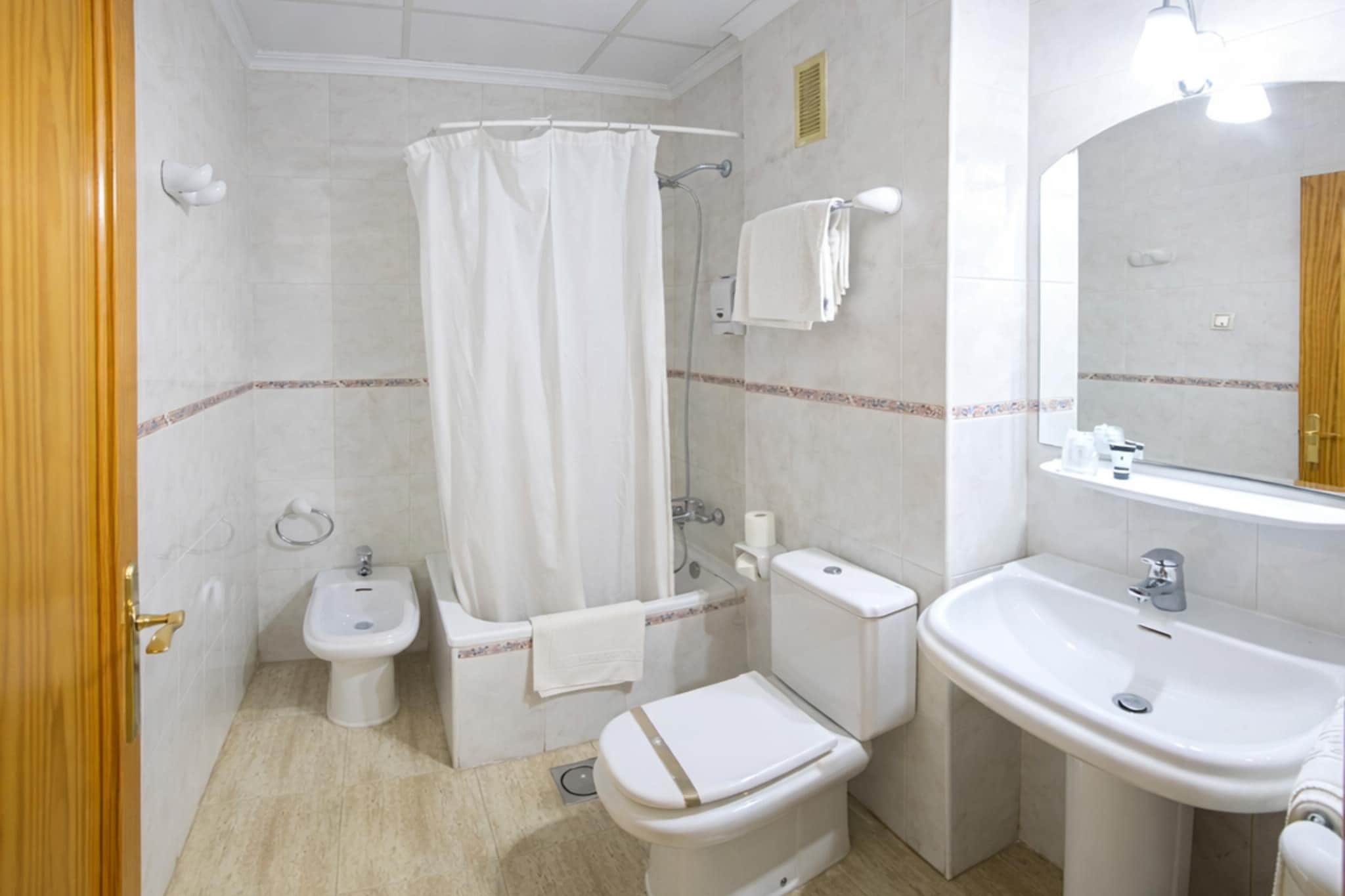 Double Room-Bathroom