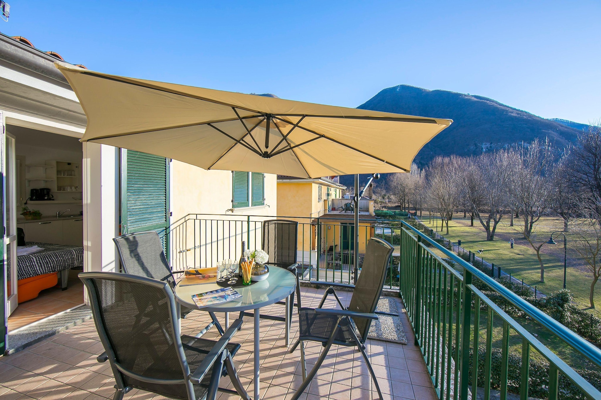 RESIDENCE PORTO LETIZIA - VILLAS-STUDIO 4 PAX VISTA LAGO PLUS 8213 - VSLP4-Terrasbalkon