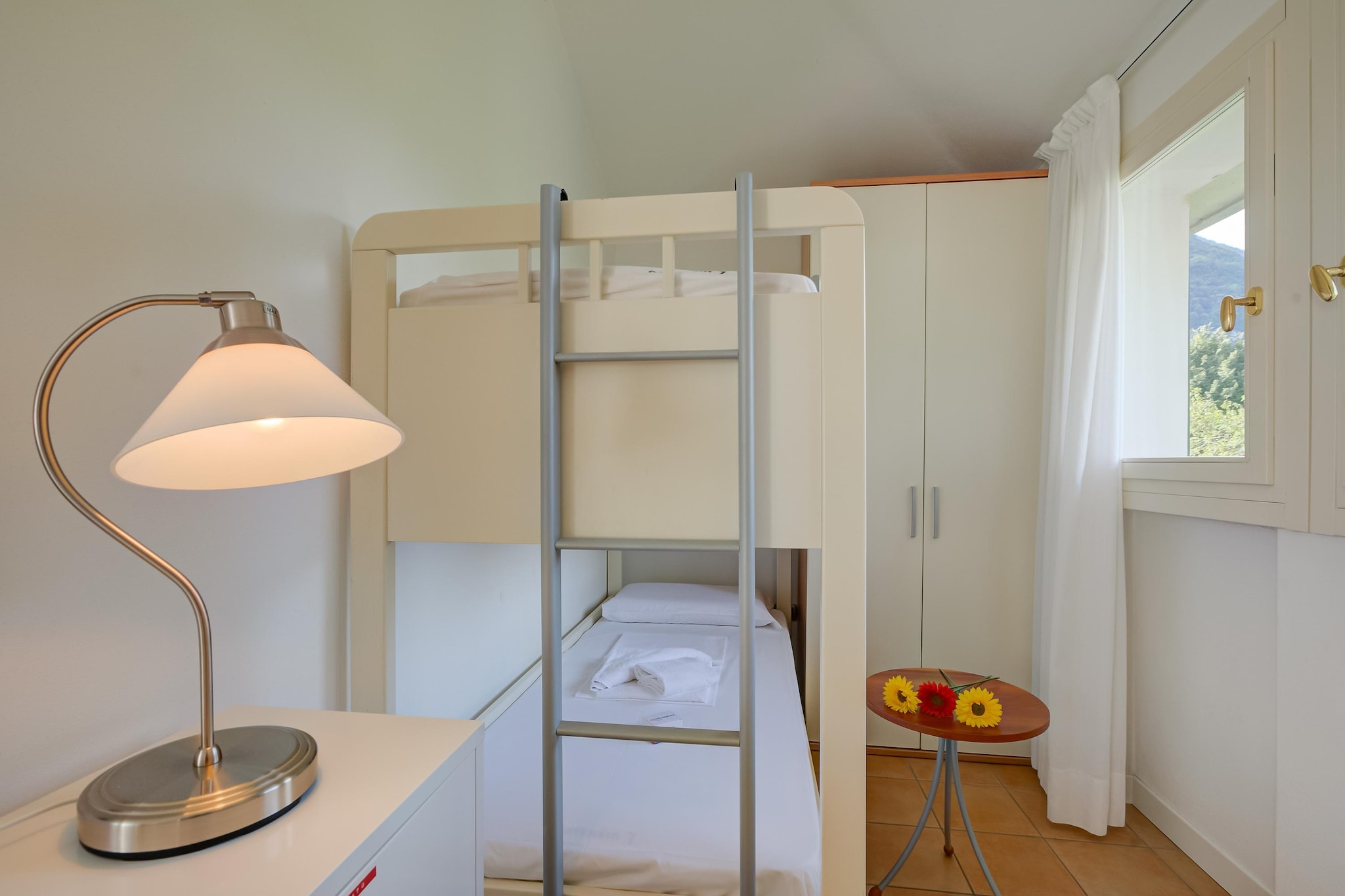 RESIDENCE PORTO LETIZIA - VILLAS-STUDIO 4 PAX VISTA LAGO PLUS 8213 - VSLP4-Slaapkamer