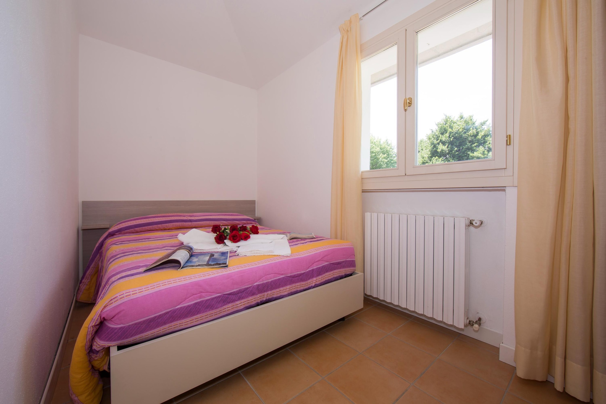 RESIDENCE PORTO LETIZIA - VILLAS-STUDIO 4 PAX VISTA LAGO PLUS 8213 - VSLP4-Slaapkamer