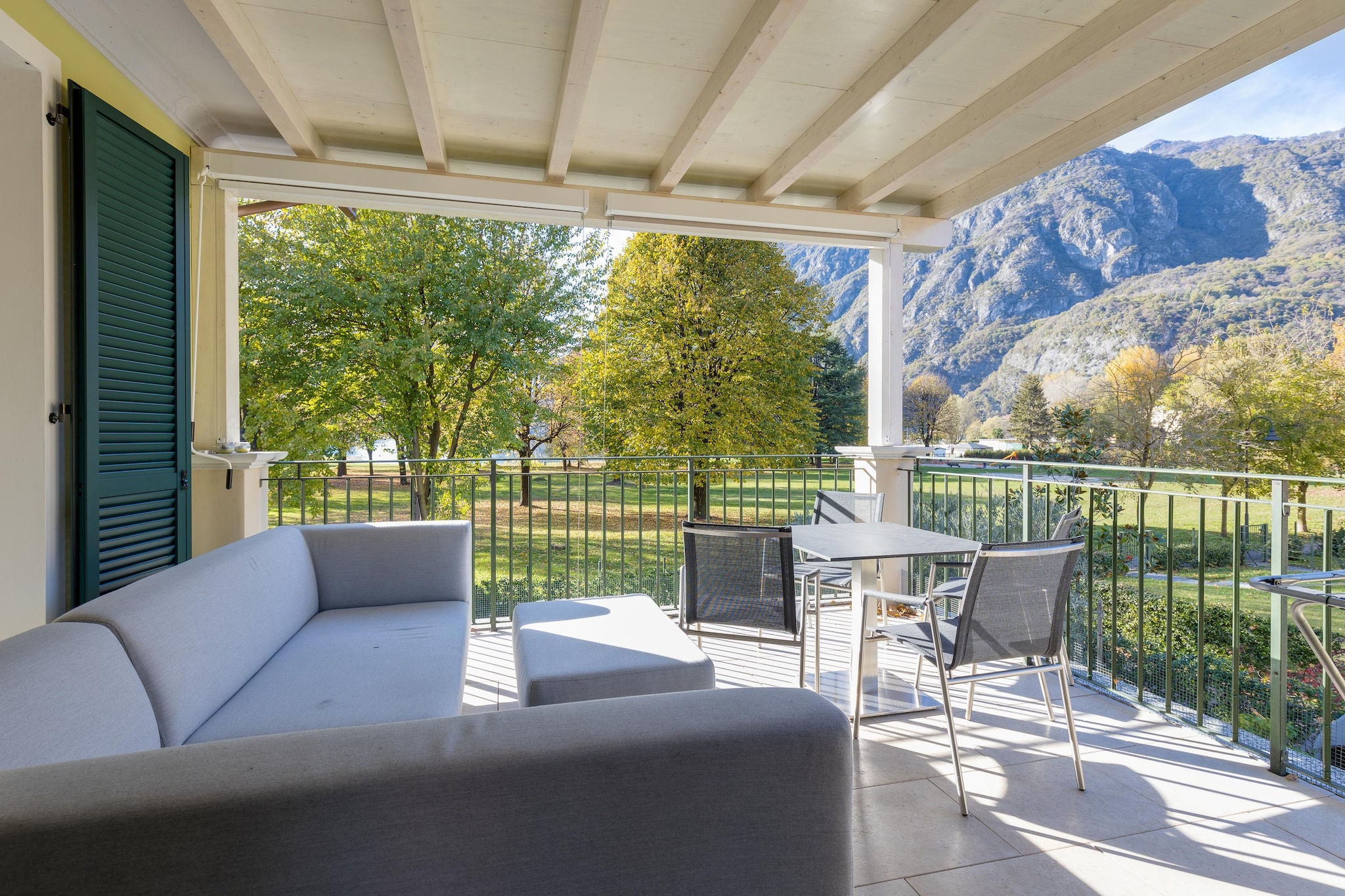 RESIDENCE PORTO LETIZIA - VILLAS-BILOCALE 4 PAX VISTA LAGO PLUS 8215 - V1LP4-Terrasbalkon