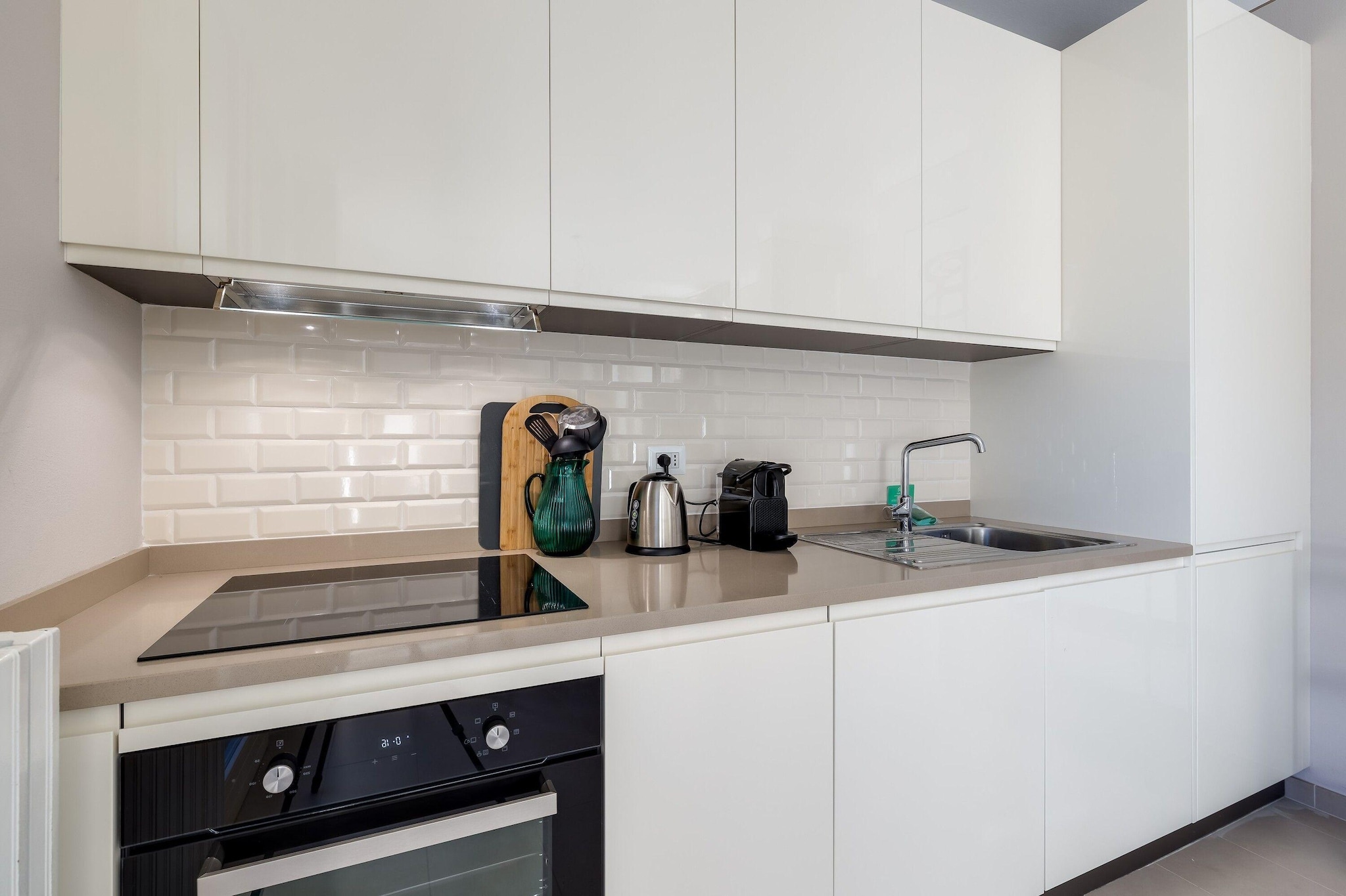 RESIDENCE PORTO LETIZIA - VILLAS-BILOCALE 4 PAX VISTA LAGO PLUS 8215 - V1LP4-Keuken