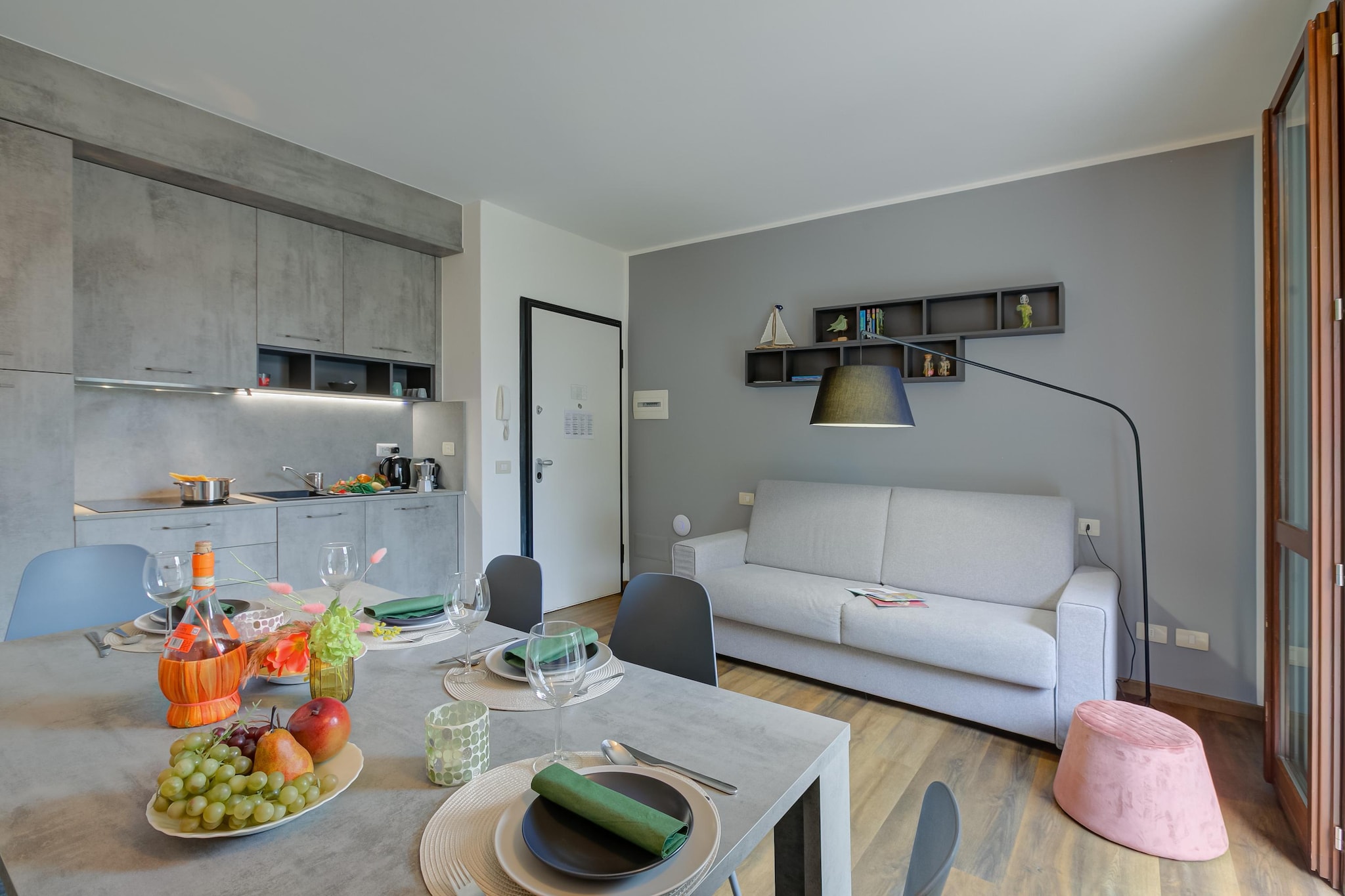 RESIDENCE PORTO LETIZIA - VILLAGE-TRILOCALE 6 PAX DELUXE 8229 - VGB6D-Woonkamer