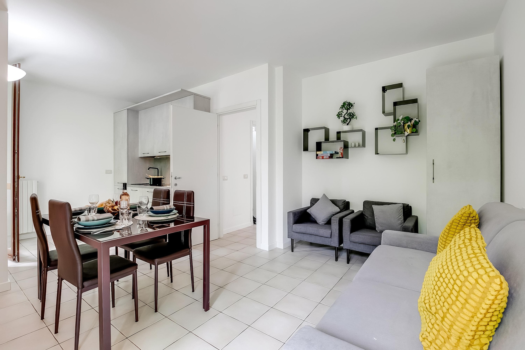 RESIDENCE PORTO LETIZIA - VILLAGE-TRILOCALE 6 PAX DELUXE 8229 - VGB6D-Woonkamer