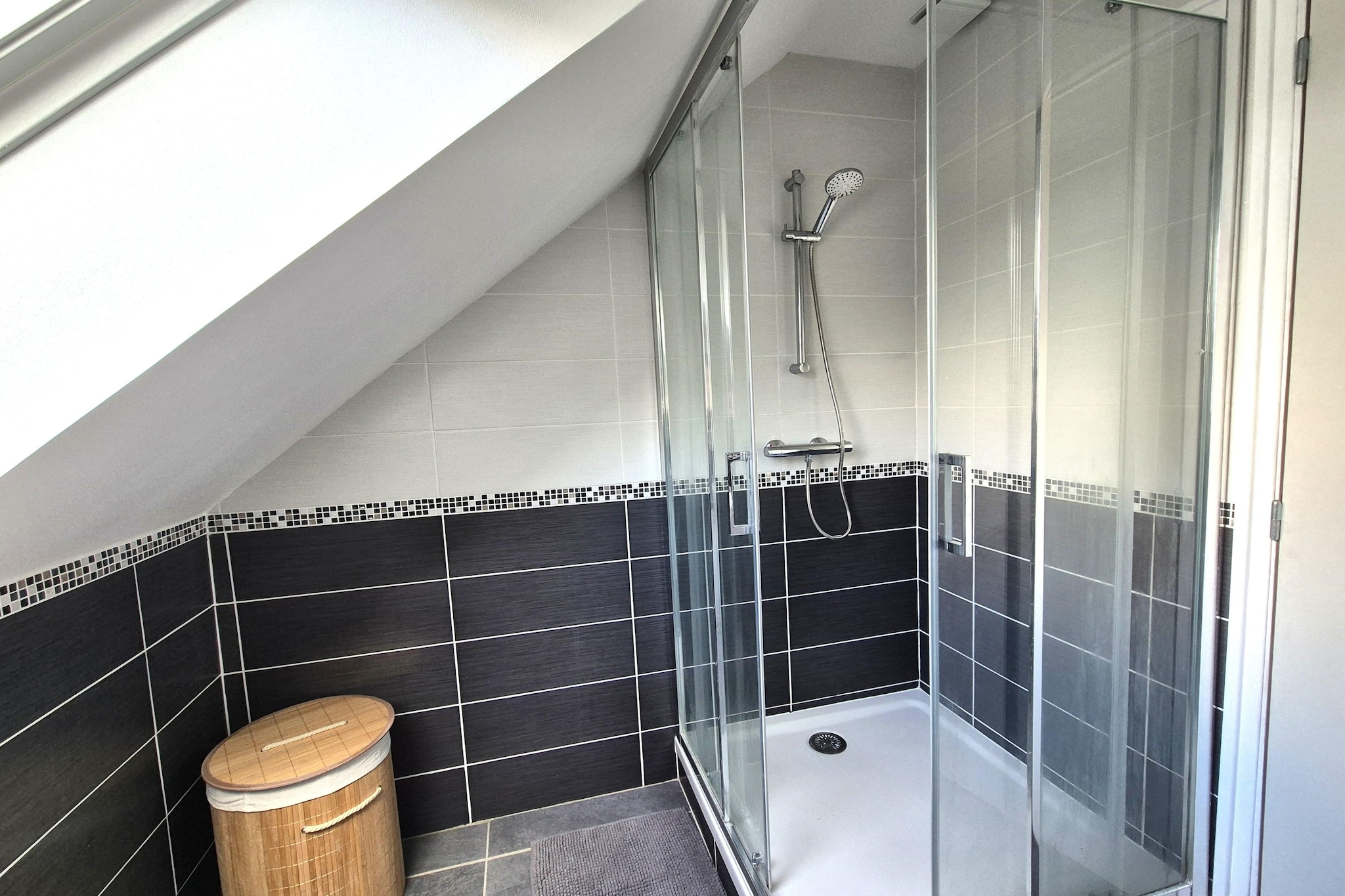 Gîte "Louis" à Plurien-Badkamer