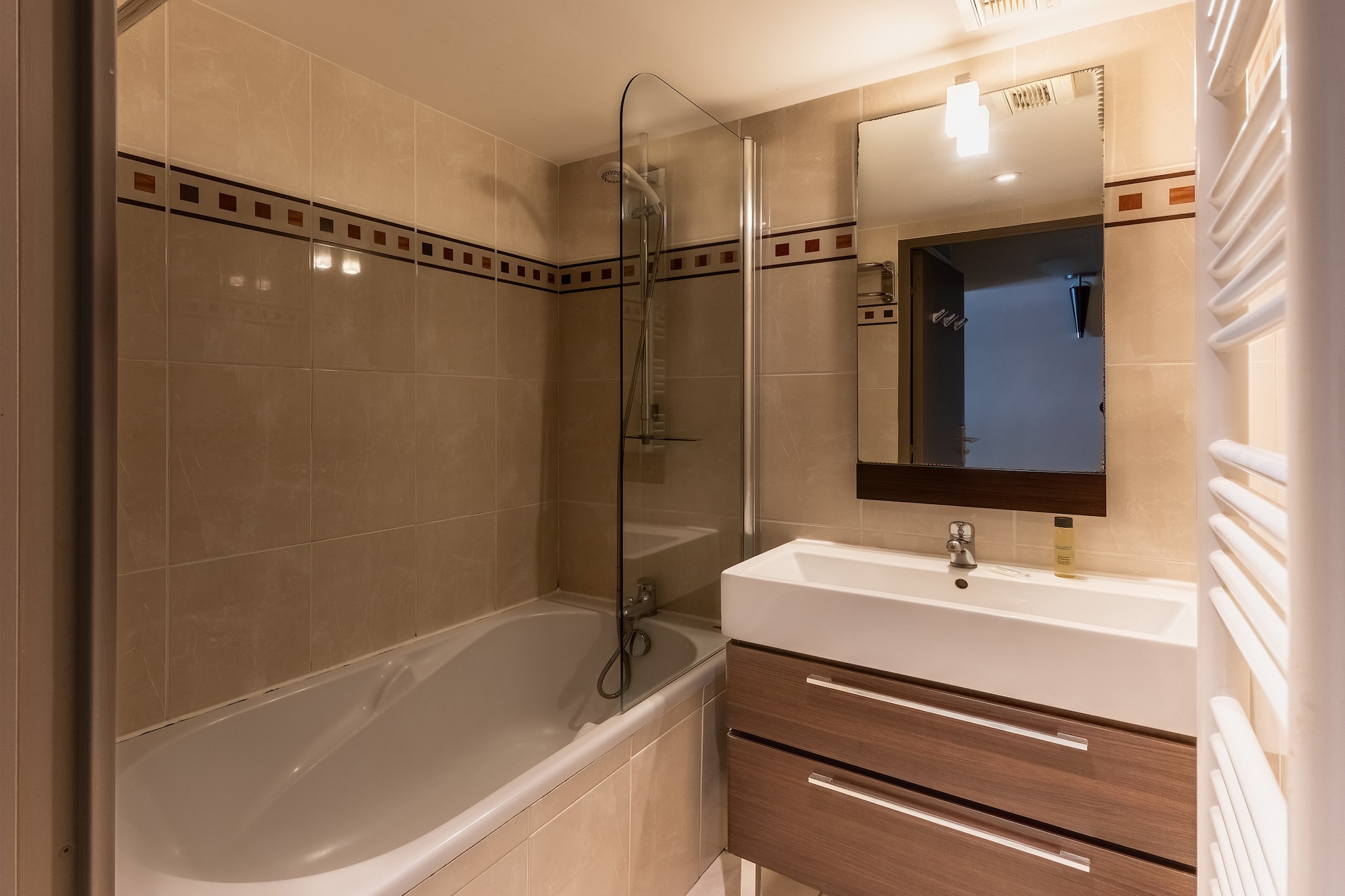 Carre Marine N°104 - 2P4-Badkamer