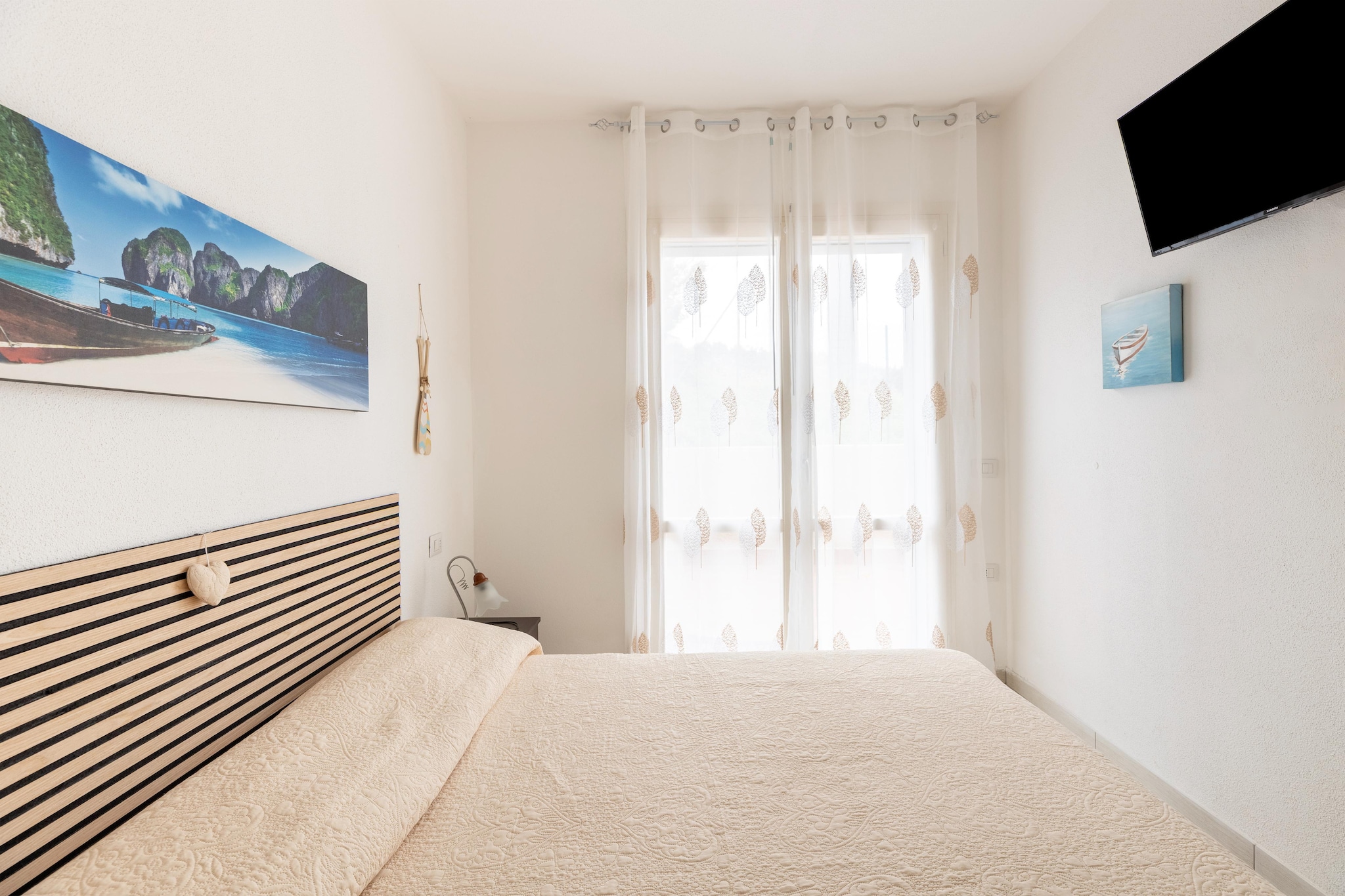 BILO BADESI CON PISCINA-Bedroom