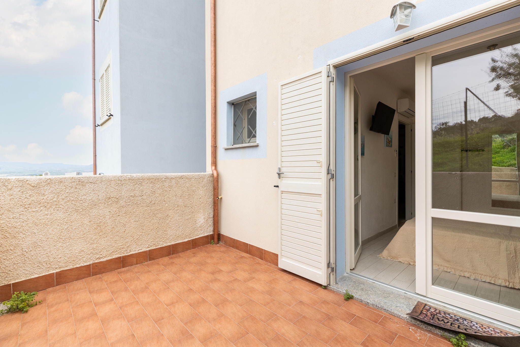 BILO BADESI CON PISCINA-Terrace balcony