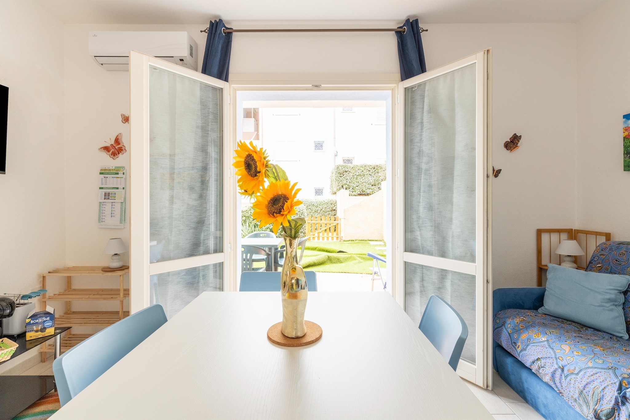 BILO BADESI CON PISCINA-Living room