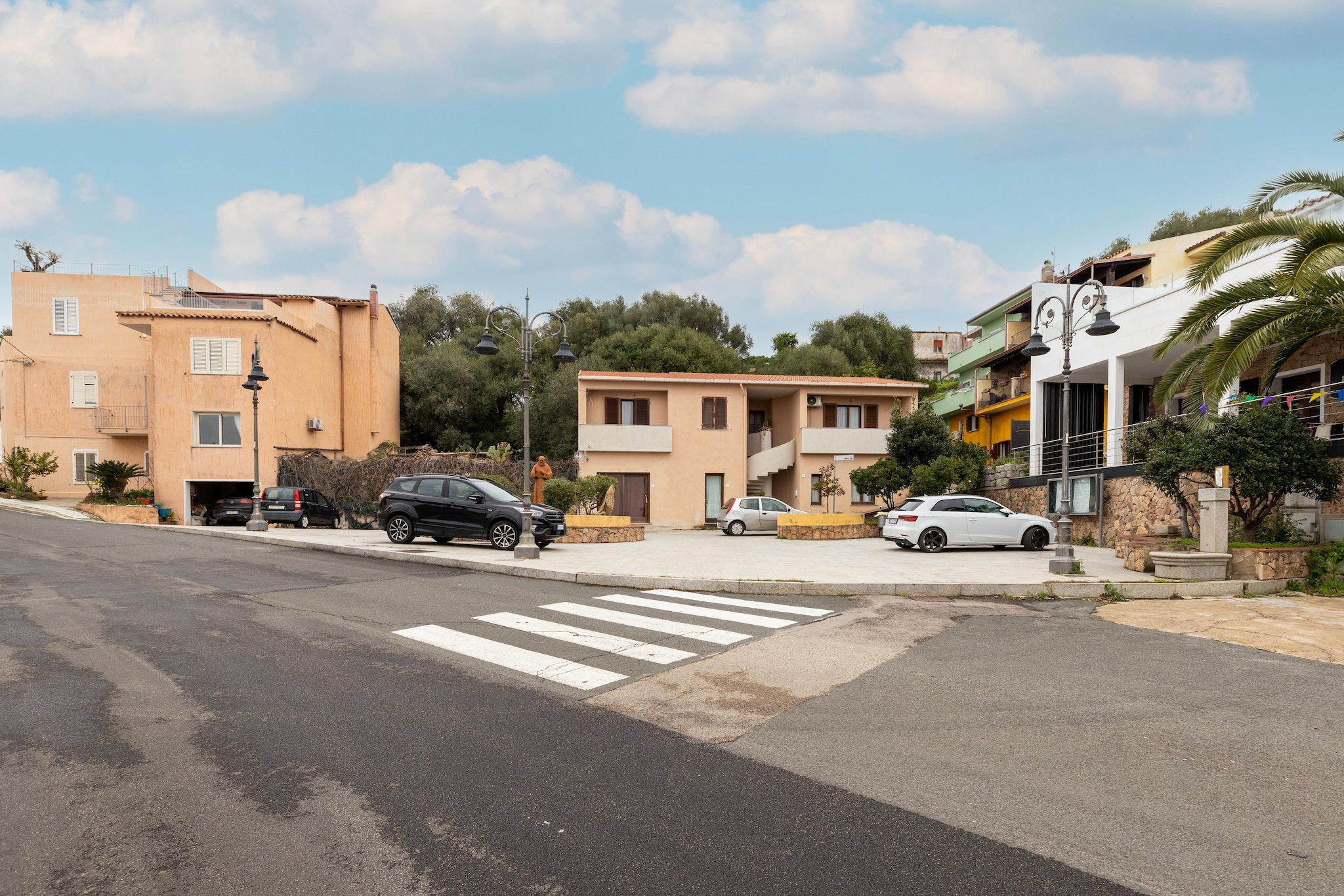 BILO BADESI CON PISCINA-Areas within 1km in summer