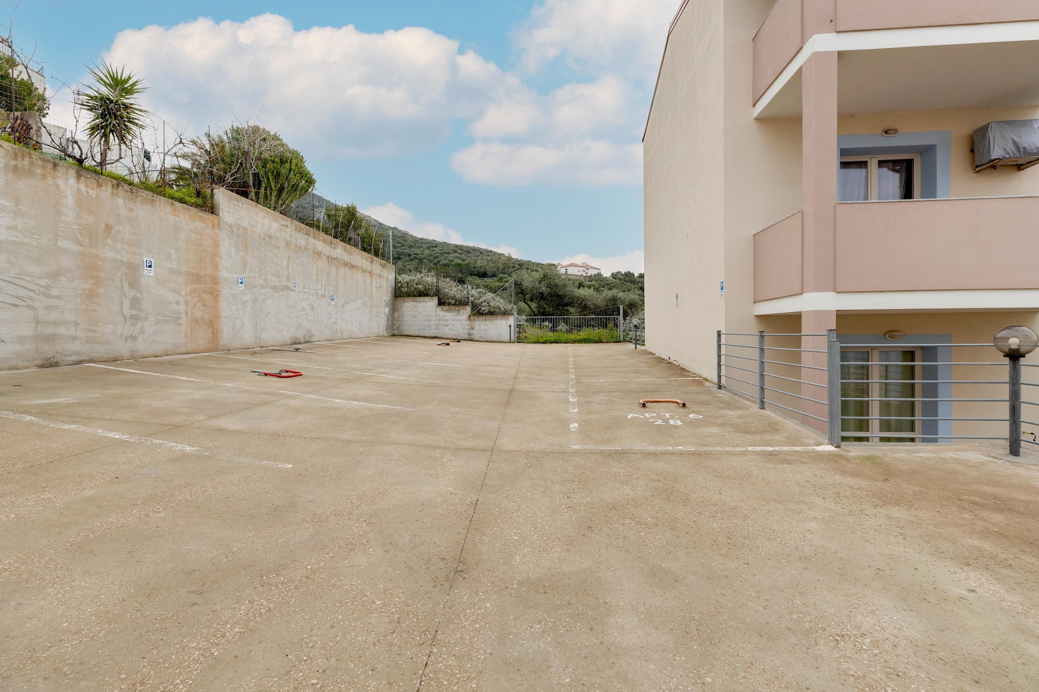 BILO BADESI CON PISCINA