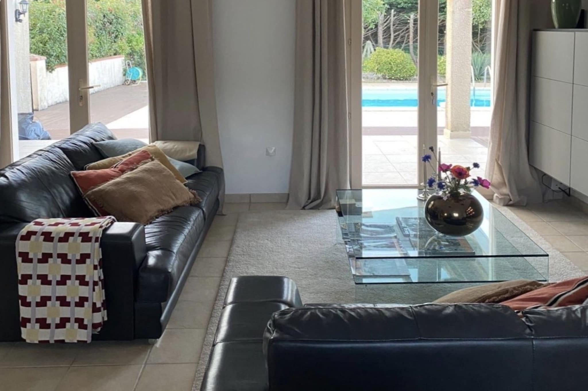 Villa Sizarin-Woonkamer